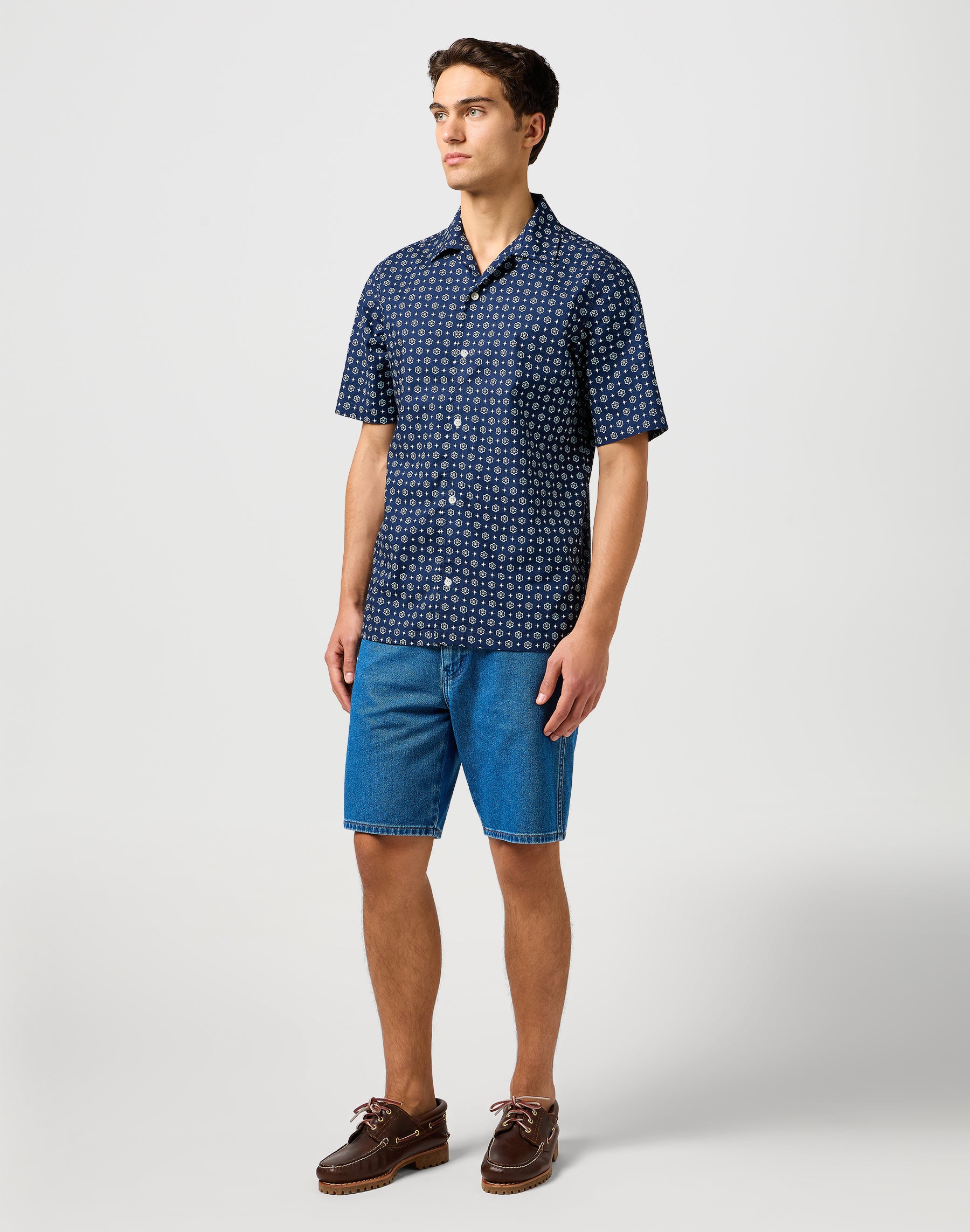 Ss Resort Shirt in Blue Geo Chemises Wrangler