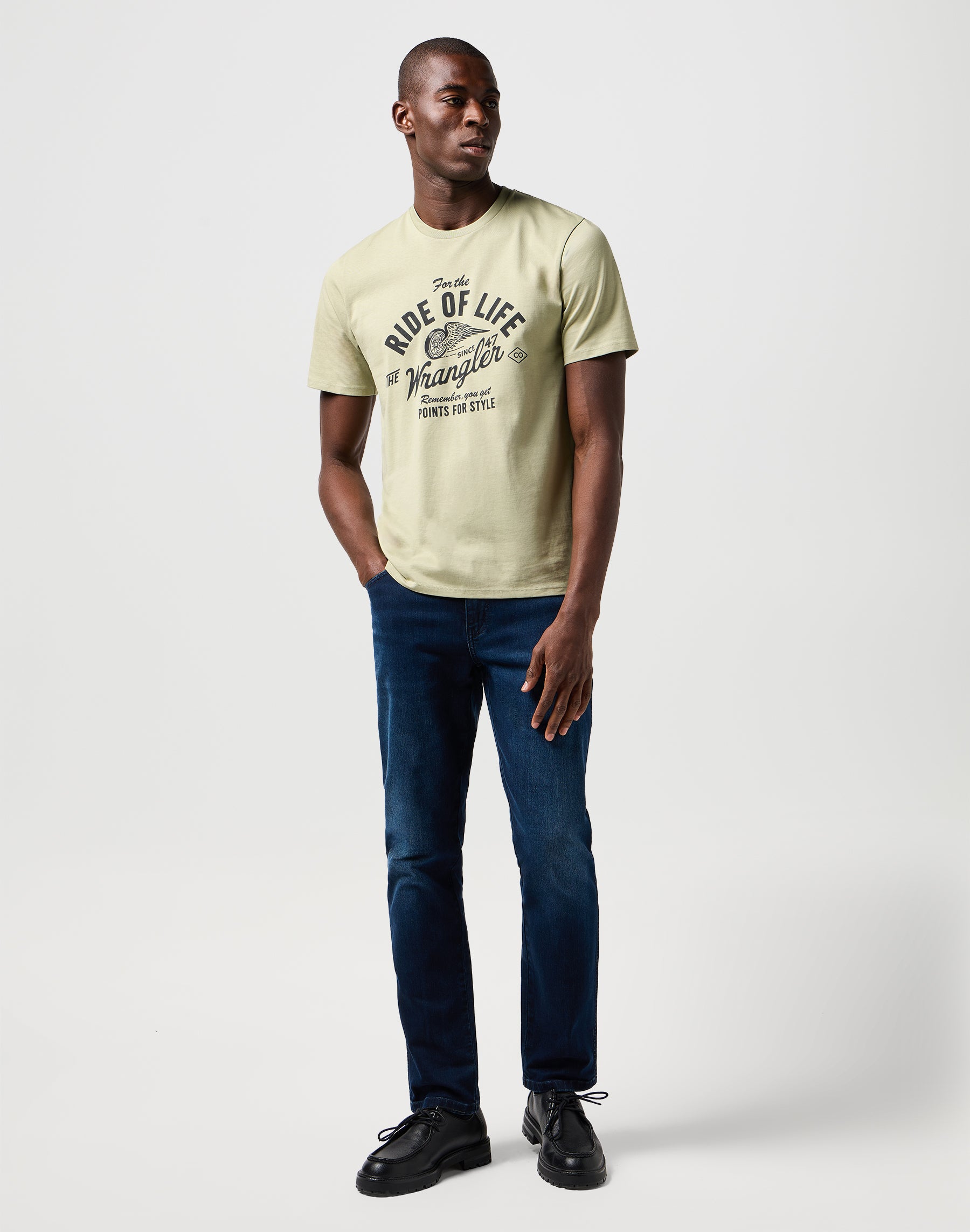 Americana Tee in Tea T-shirts Wrangler