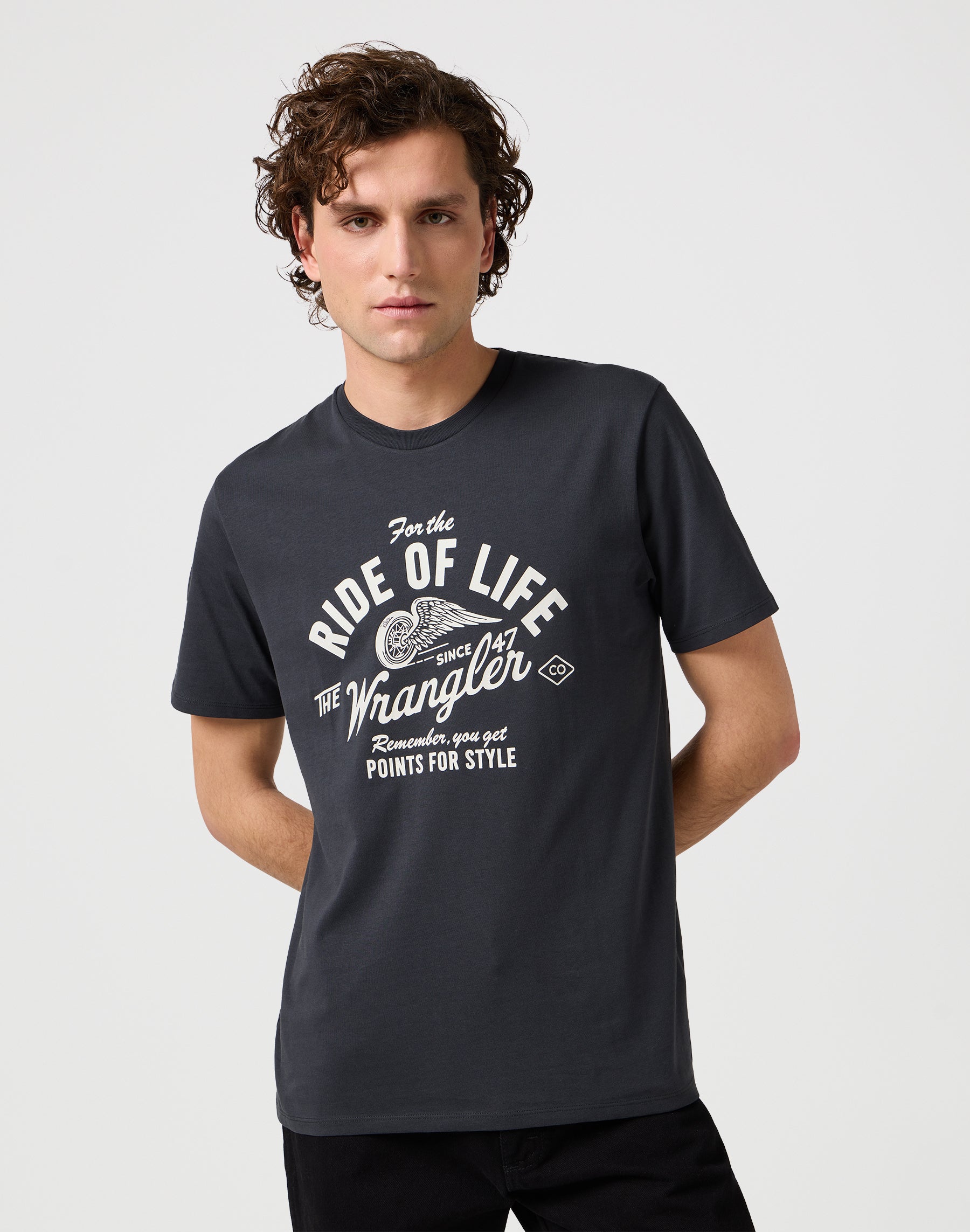 Americana Tee in Faded Black T-shirts Wrangler