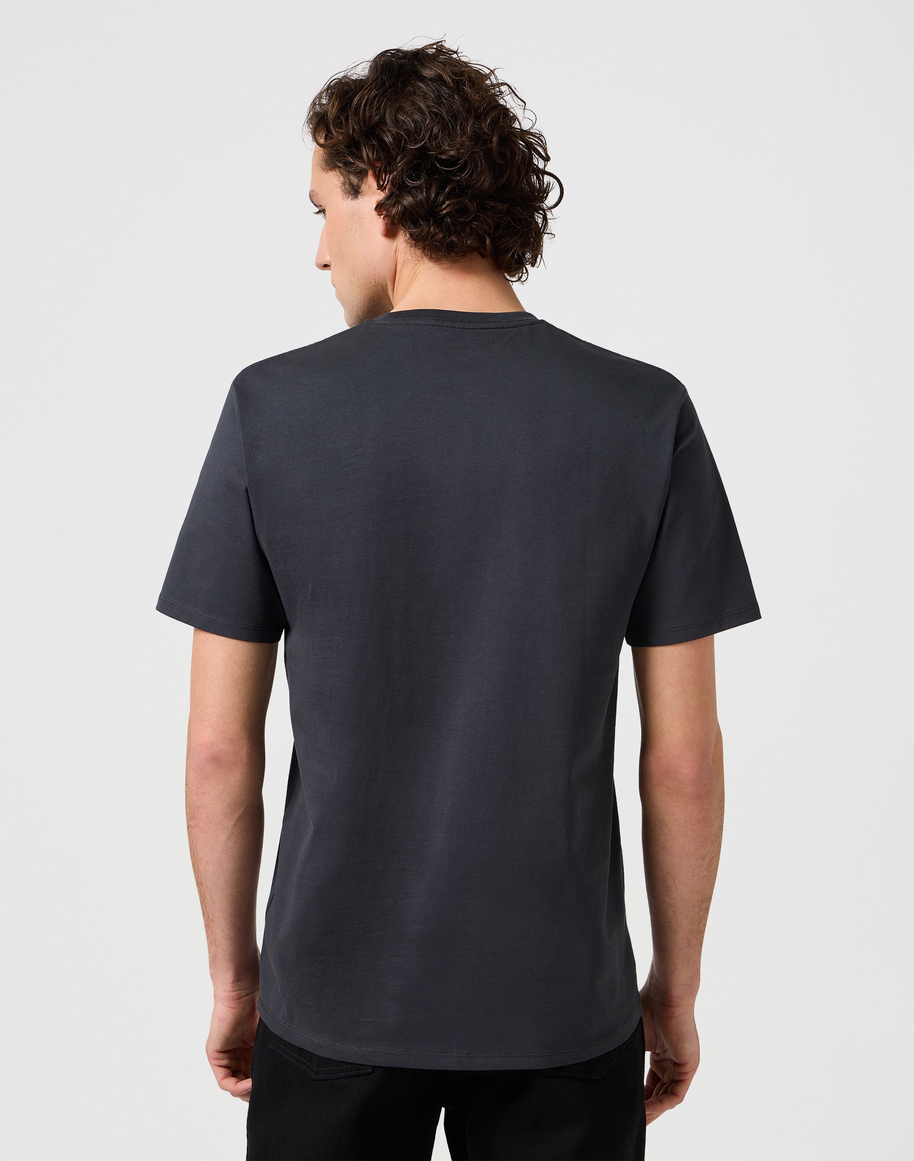 Americana Tee in Faded Black T-shirts Wrangler