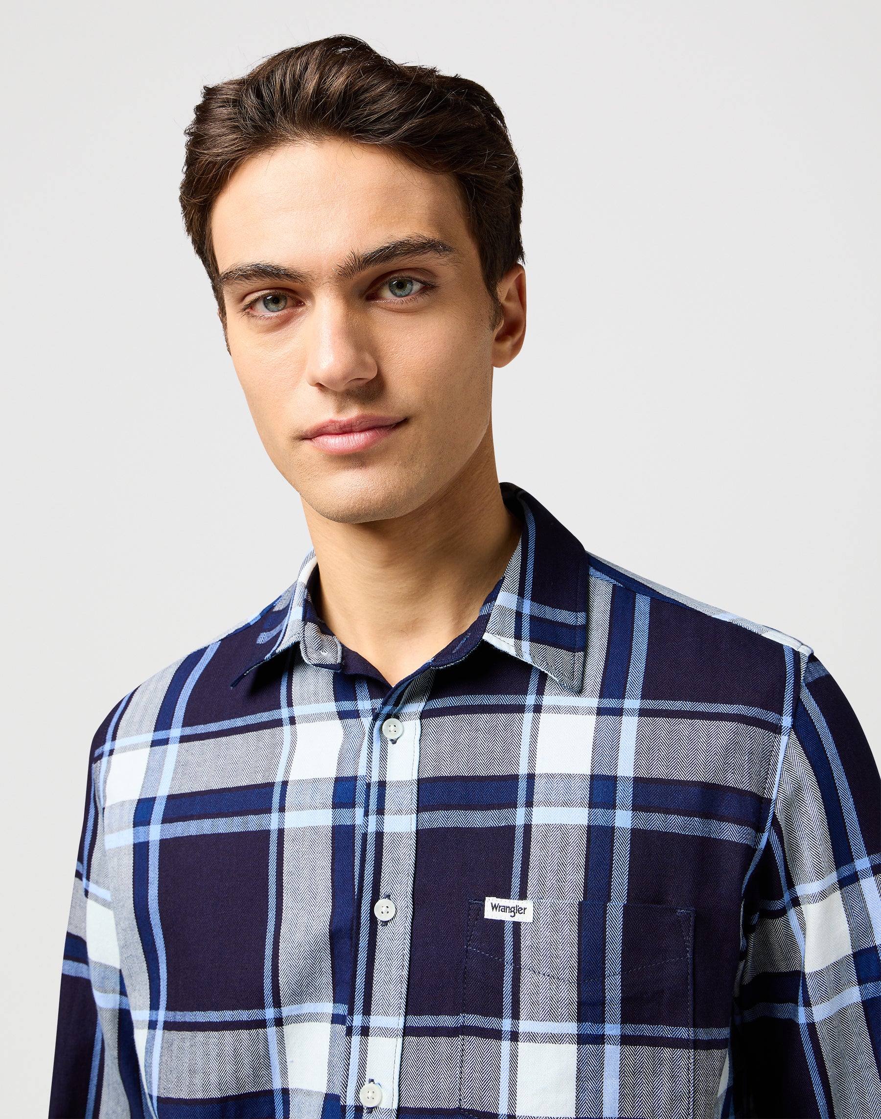 1 pt Shirt in Large Indigo Plaid Chemises Wrangler