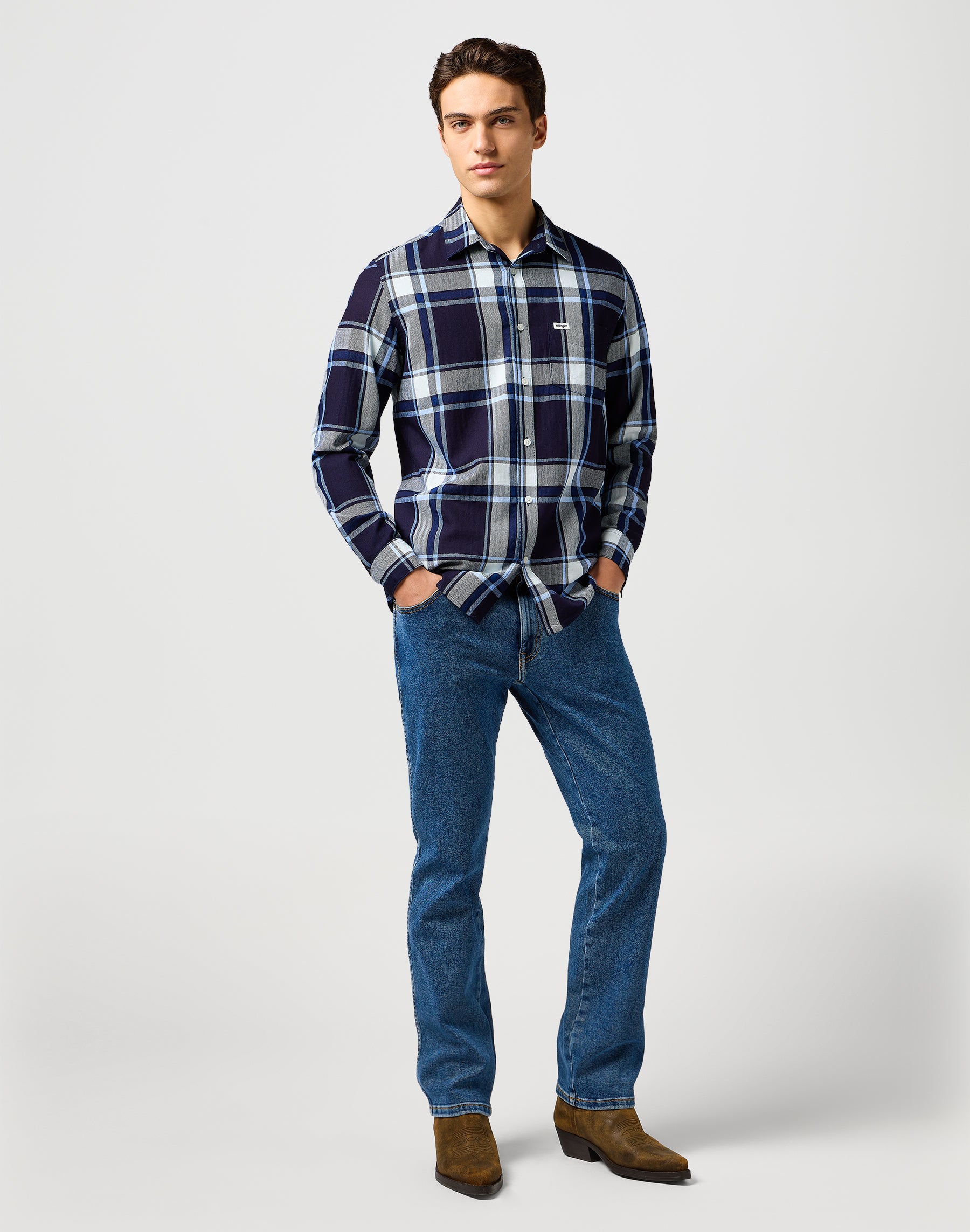 1 pt Shirt in Large Indigo Plaid Chemises Wrangler