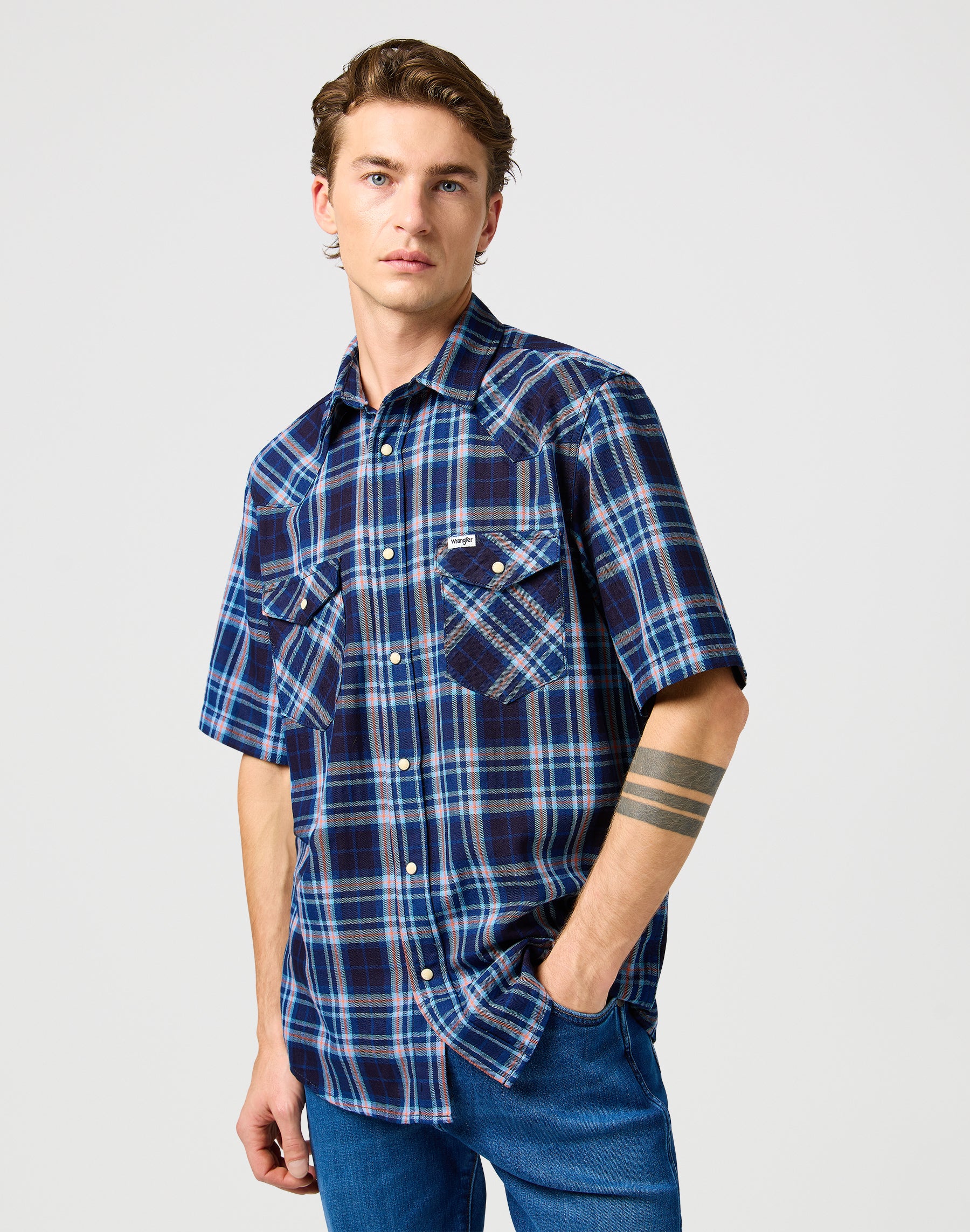 Chemise Western Ss in Flamingo Indigo Chemises Wrangler