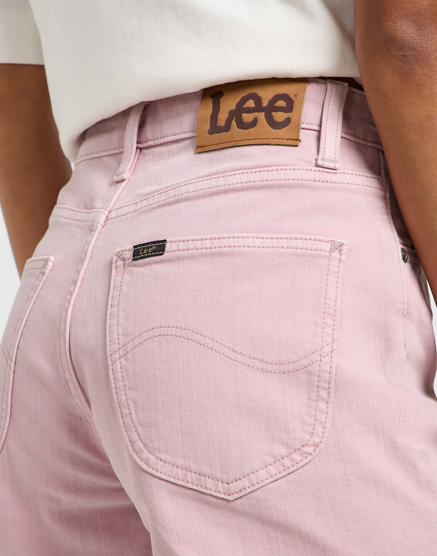 Carol Short en mauve doux Shorts Lee