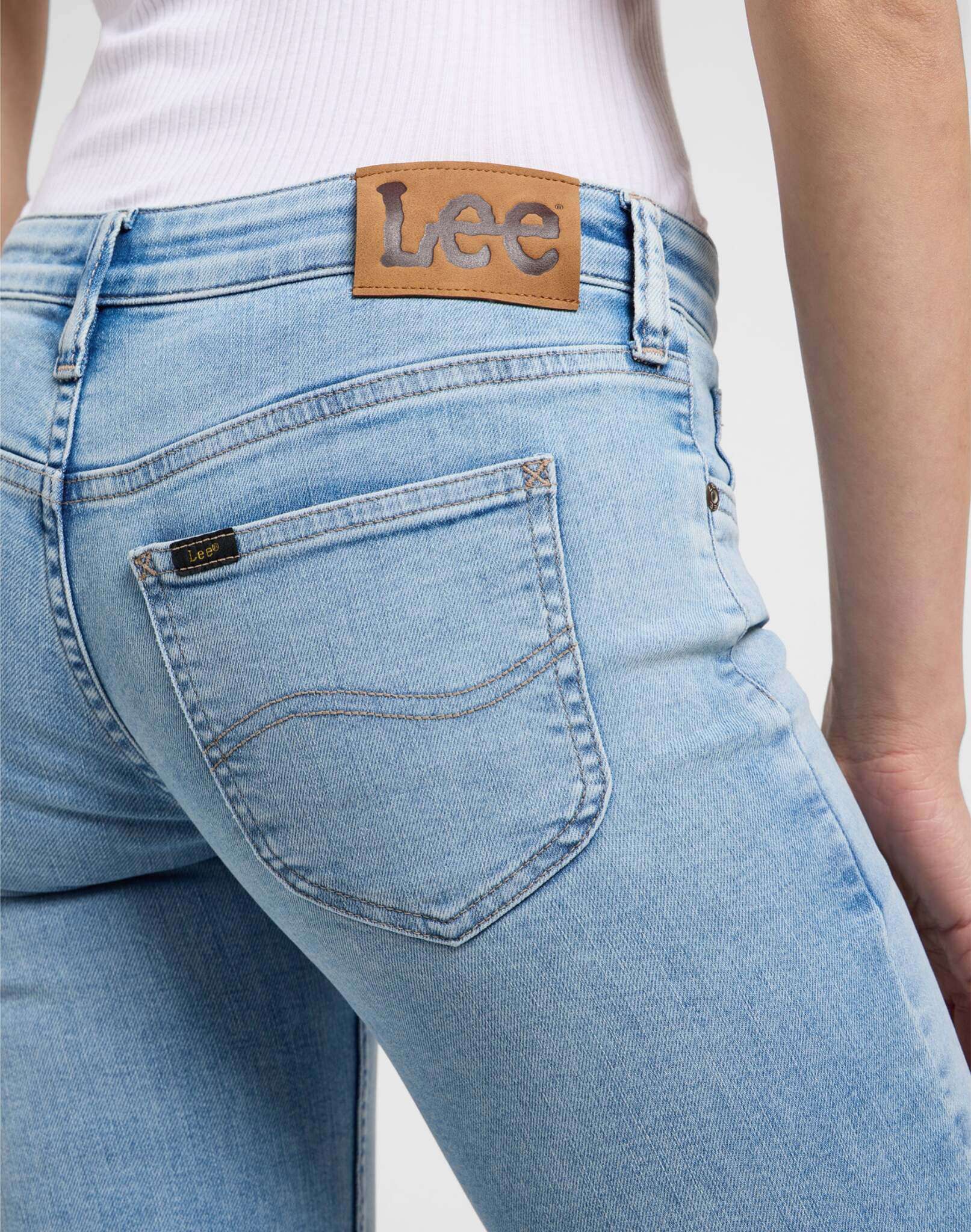 Jessica en Light Azul Jeans Lee