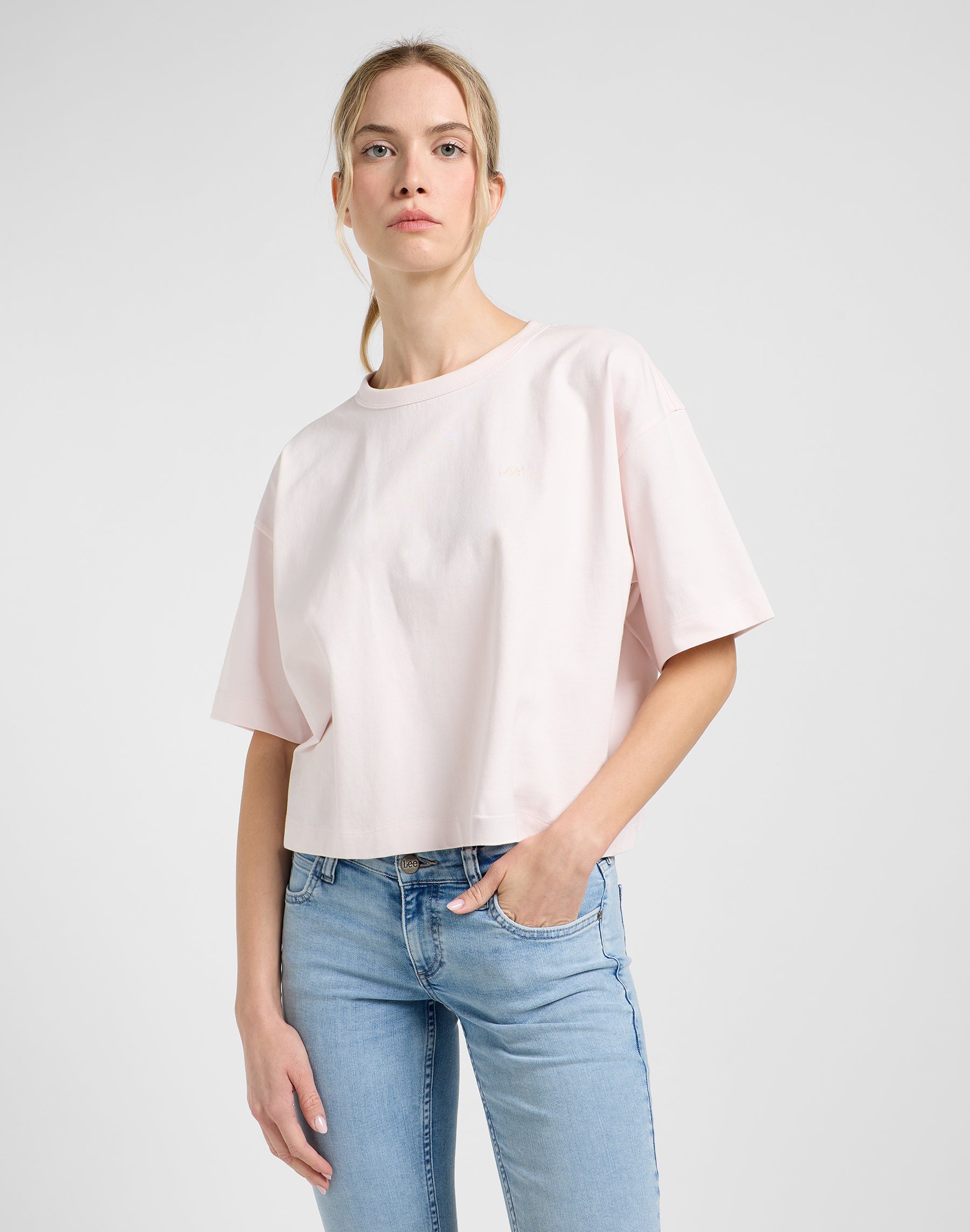 Cropped Boxy Tee in Frost Pink T-shirts Lee