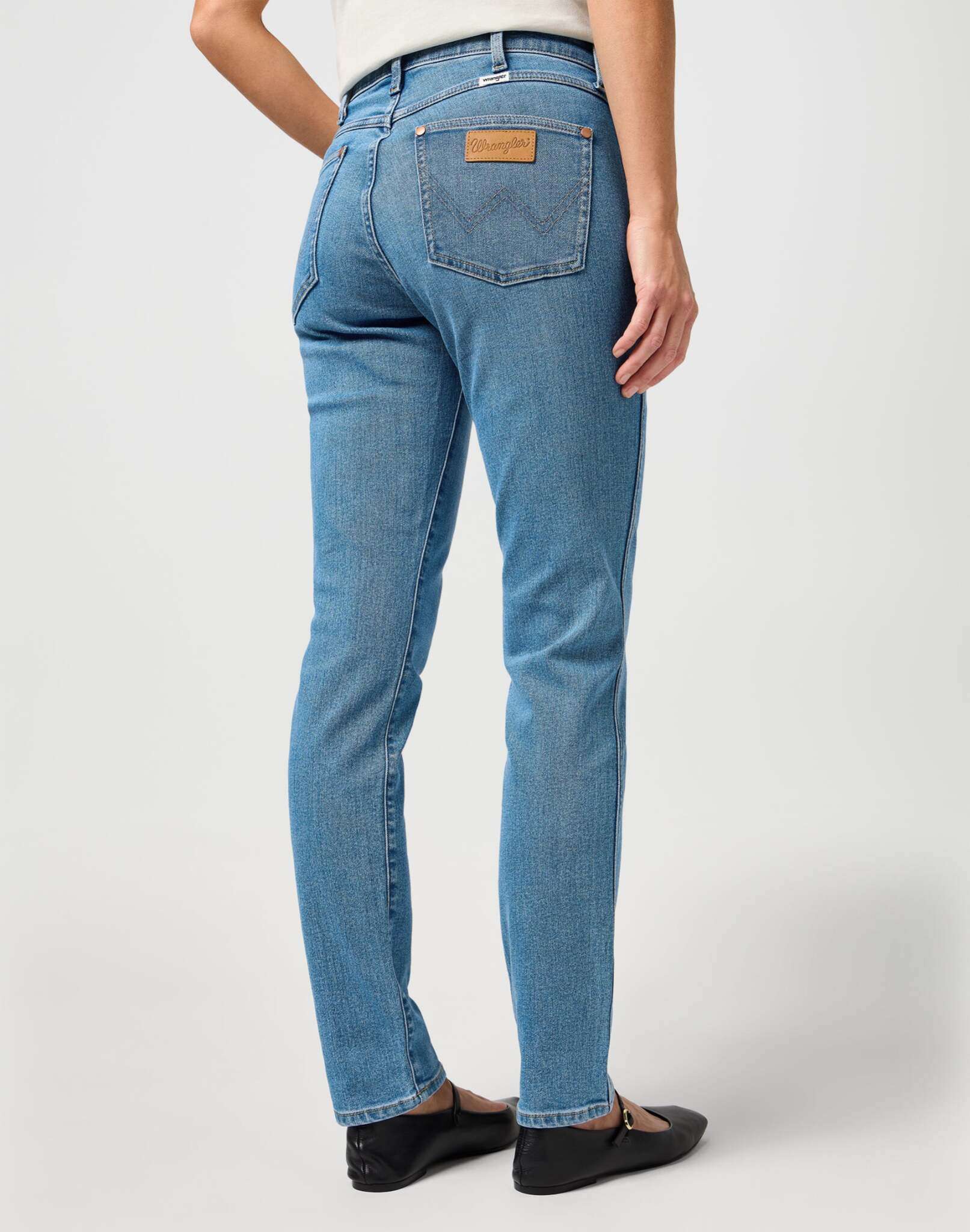 Piper en jeans Velvet Sky Wrangler