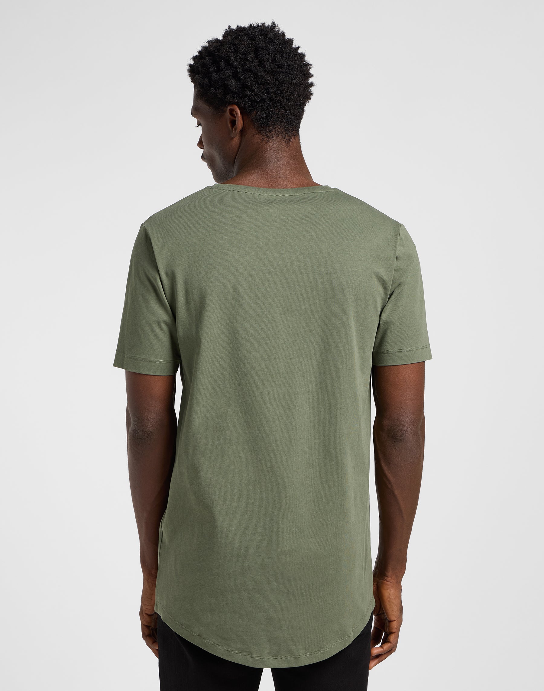 Shaped Tee dans Olive Grove T-shirts Lee