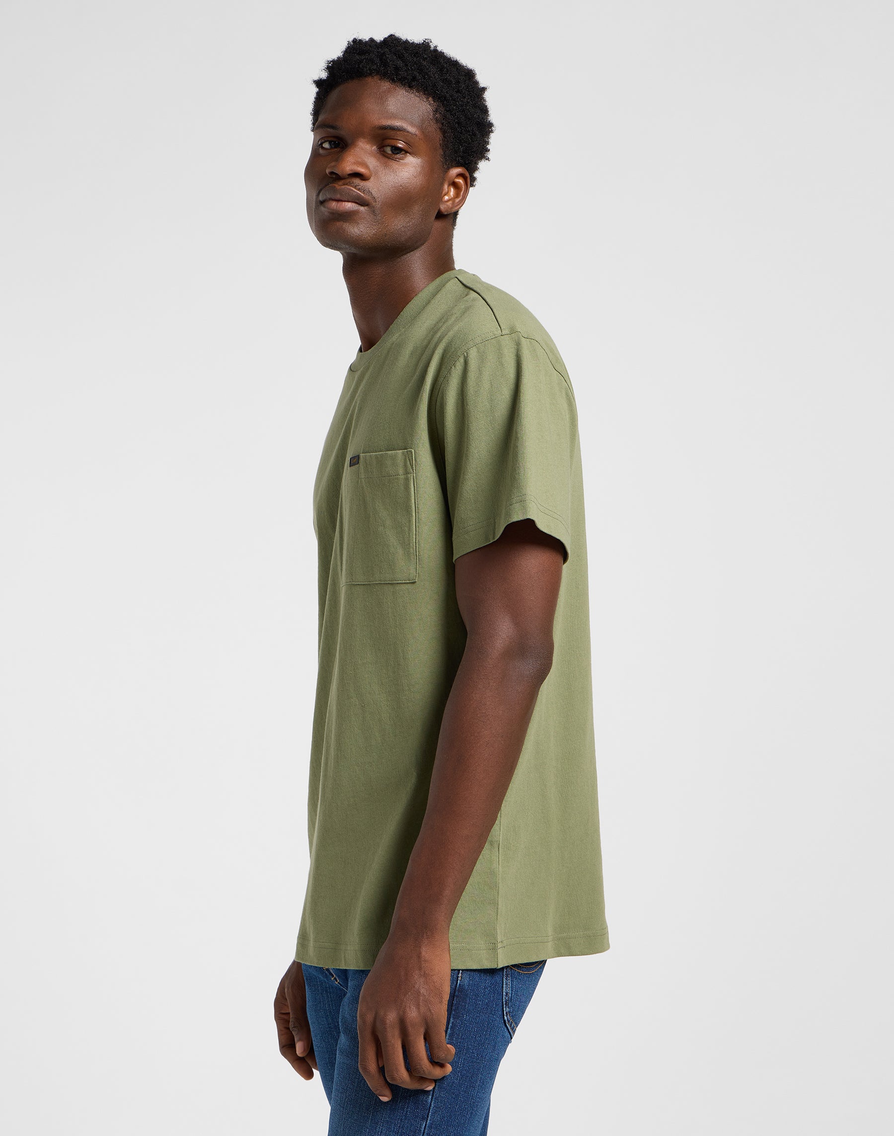 Relaxed Pocket Tee in Mercantile Green T-shirts Lee