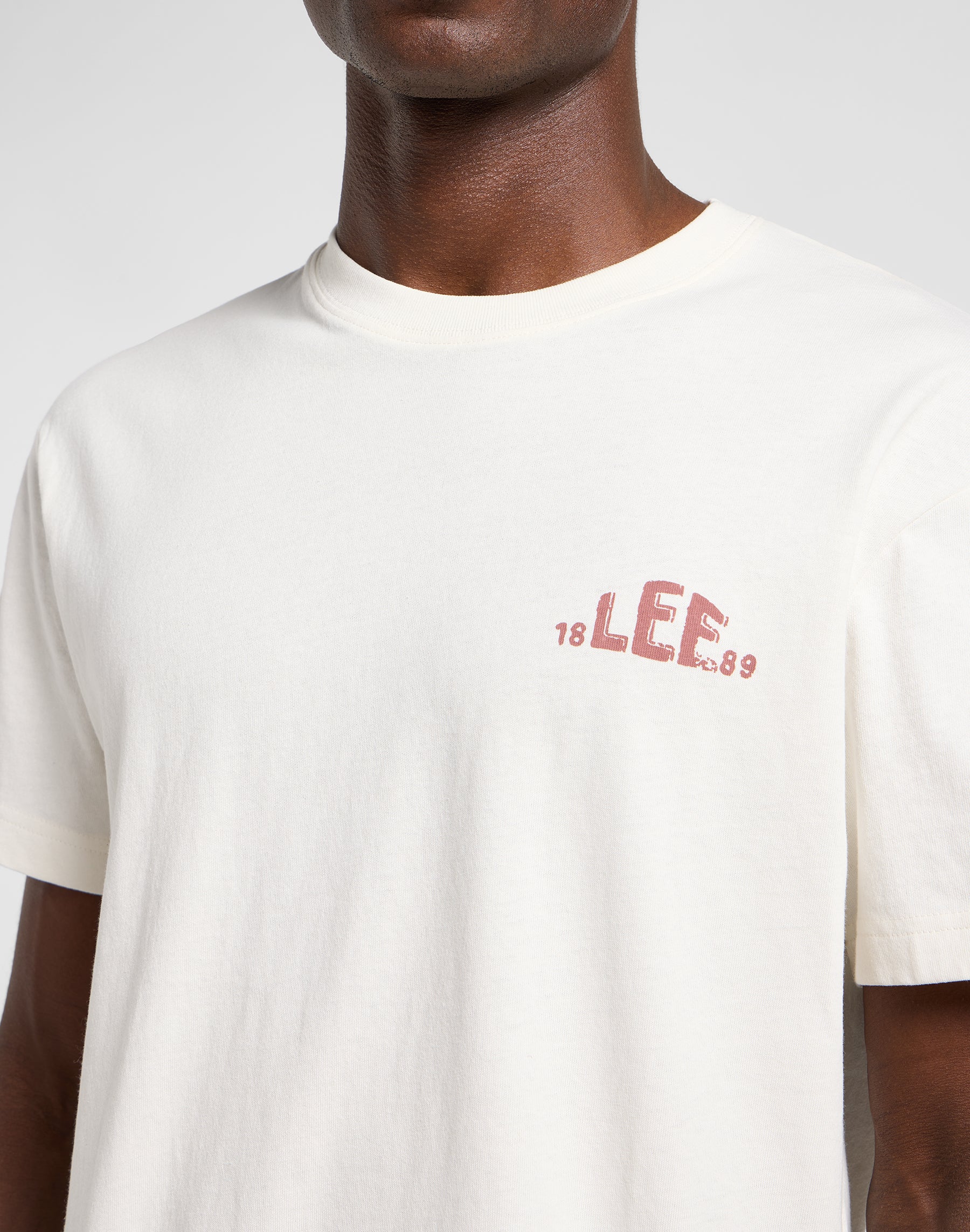 Regular Logo Tee en écru T-shirts Lee