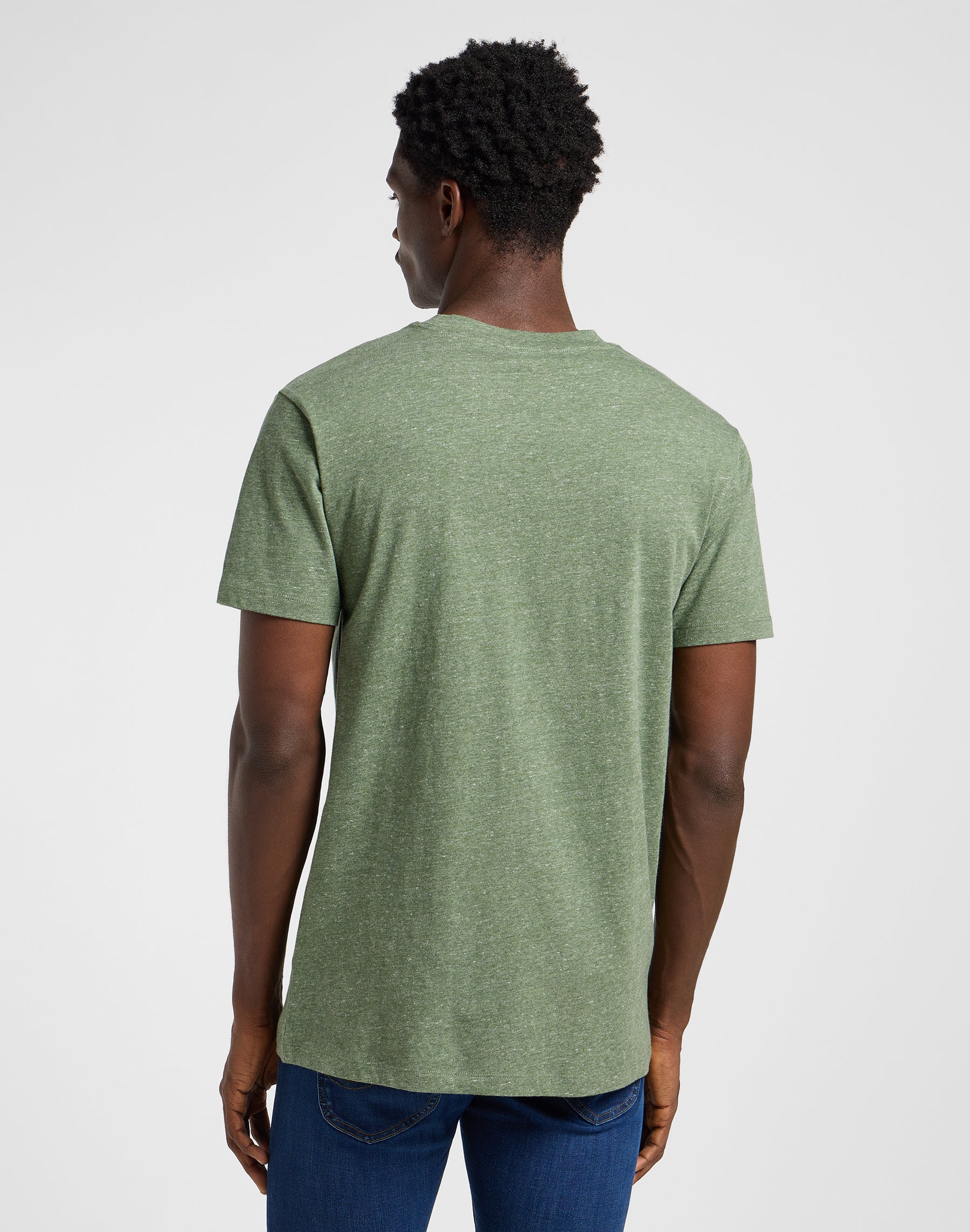 Ultimate Pocket Tee dans Mercantile Mele T-shirts Lee