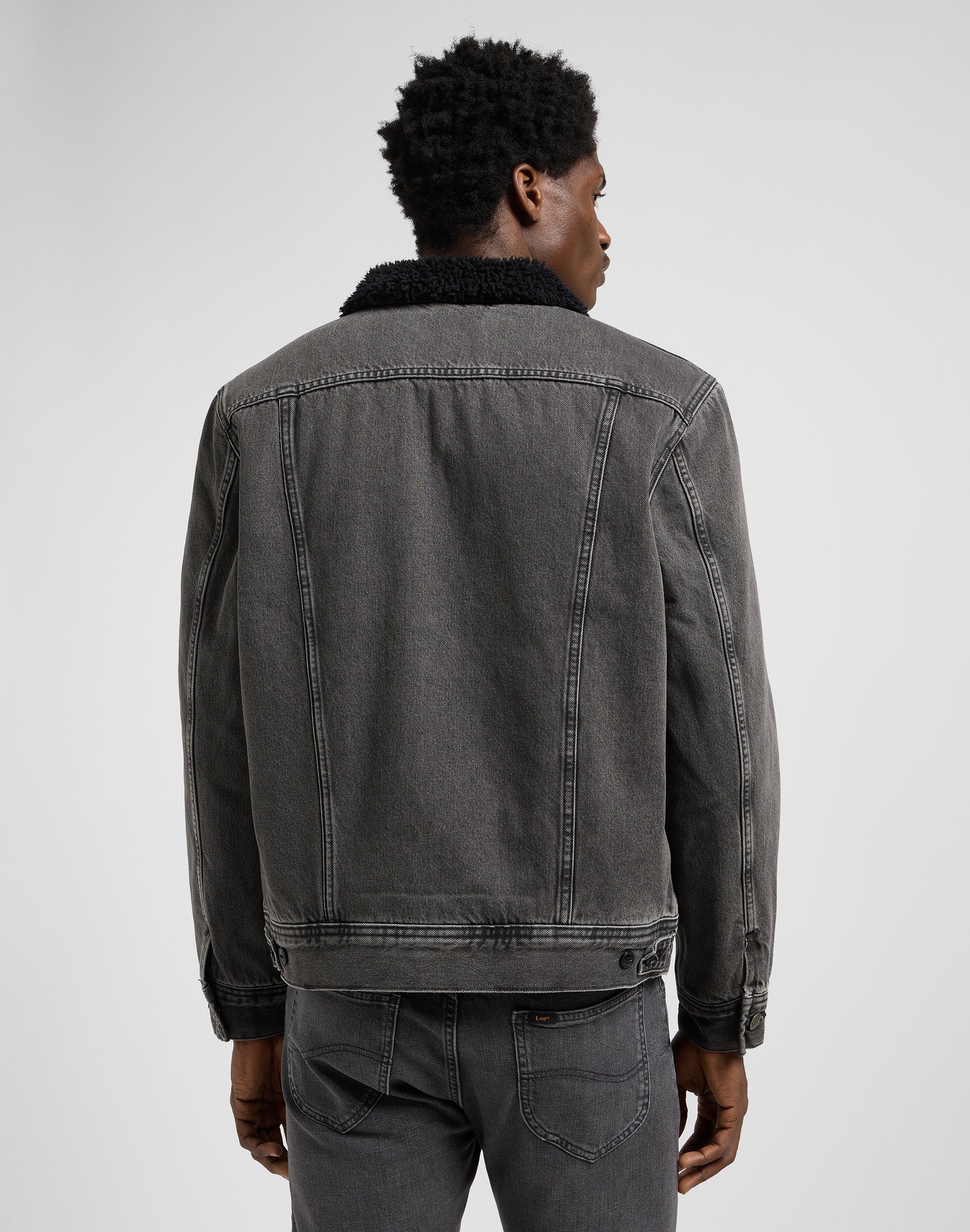 Sherpa Jacket in Deep Obsidian Vestes Lee