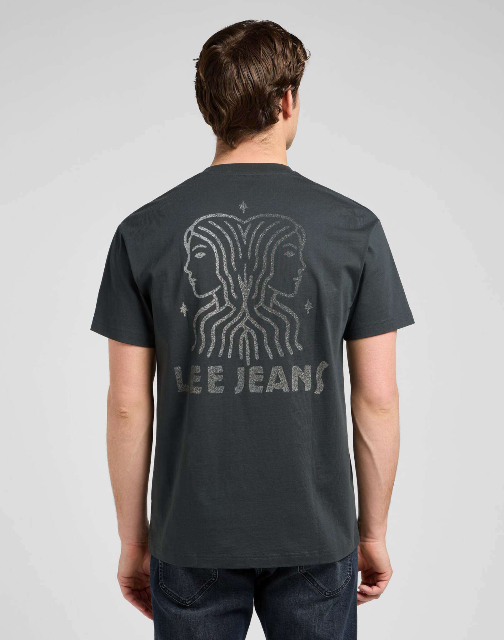 Ss Relaxed Graphic Tee en Washed Black T-shirts Lee