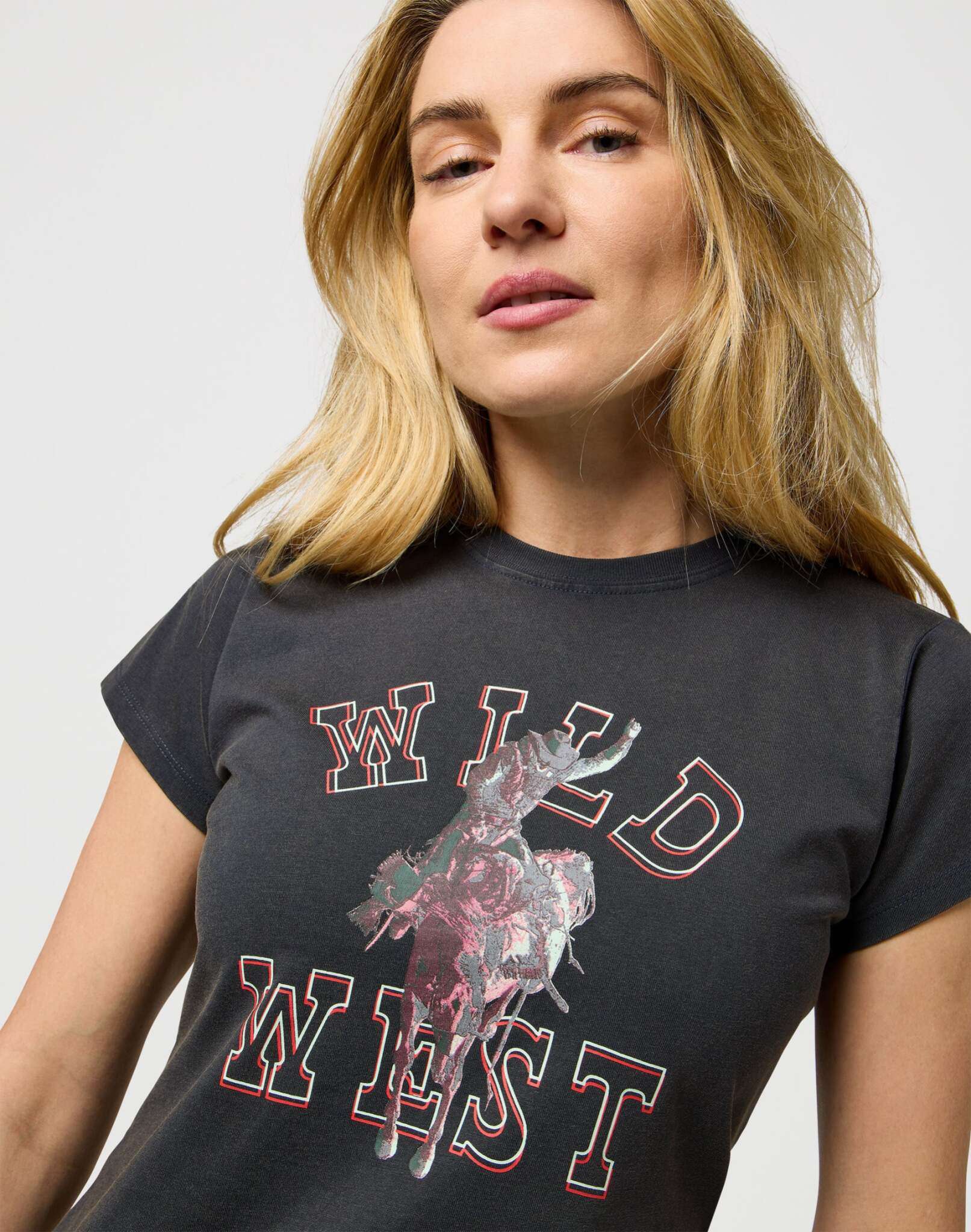 Shrunken Band Tee in Faded Black T-shirts Wrangler