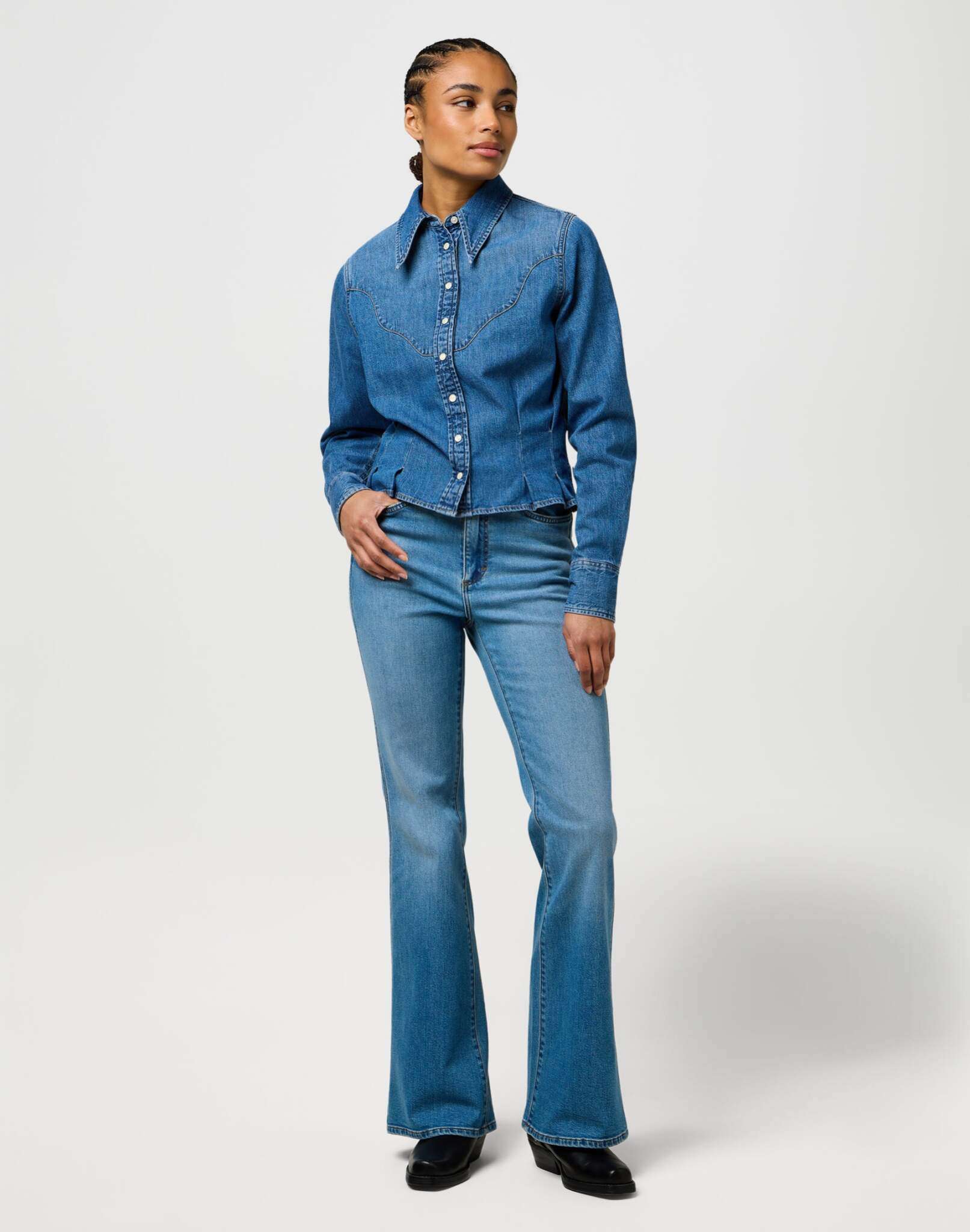 Femme Peplum Shirt in Light Hand Chemises Wrangler
