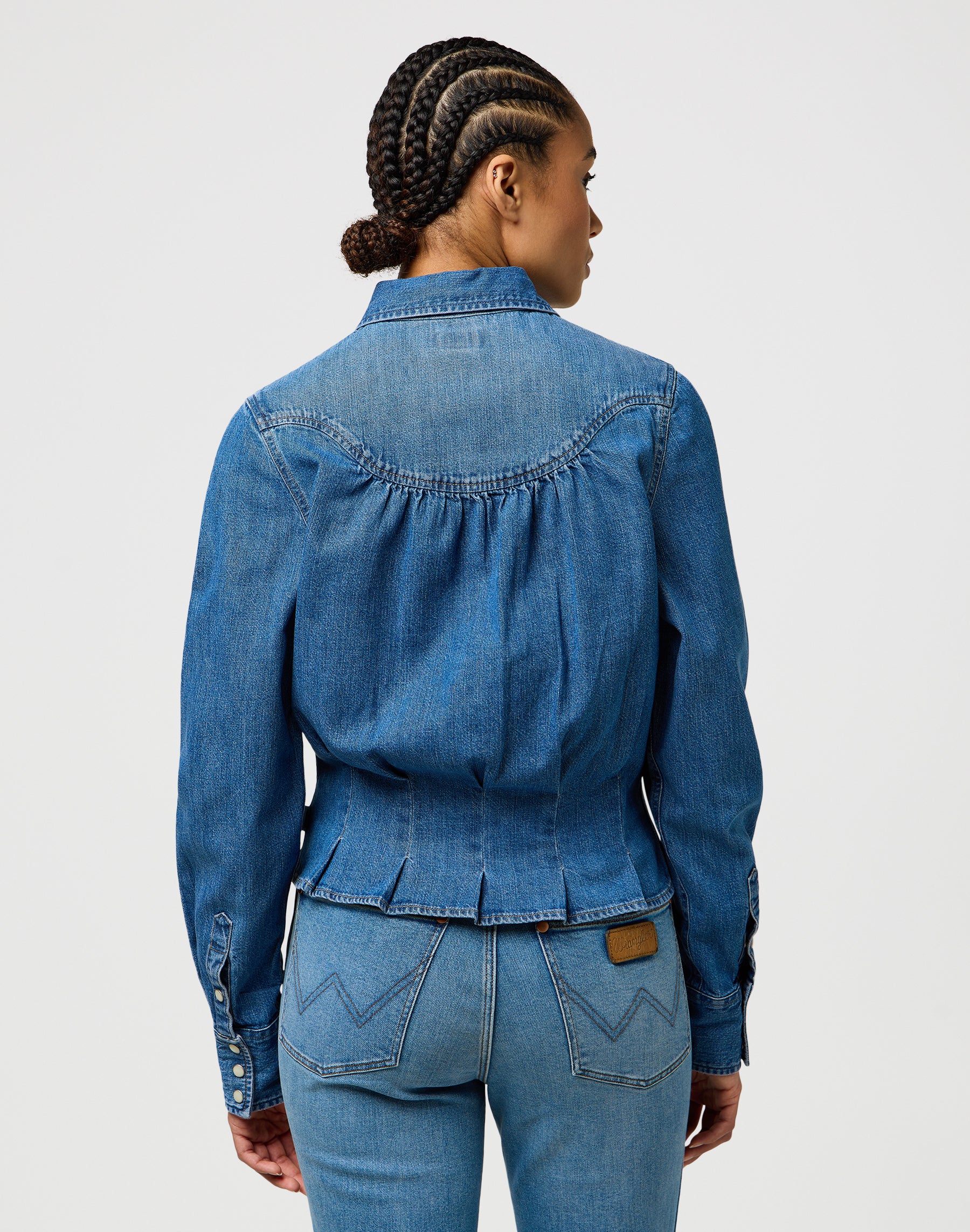 Femme Peplum Shirt in Light Hand Chemises Wrangler