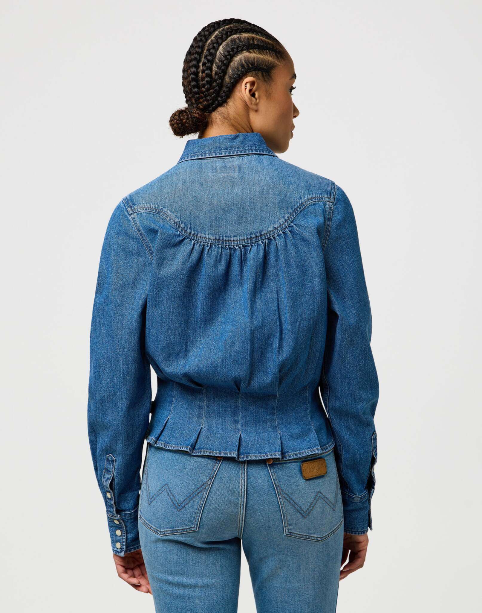 Femme Peplum Shirt in Light Hand Chemises Wrangler