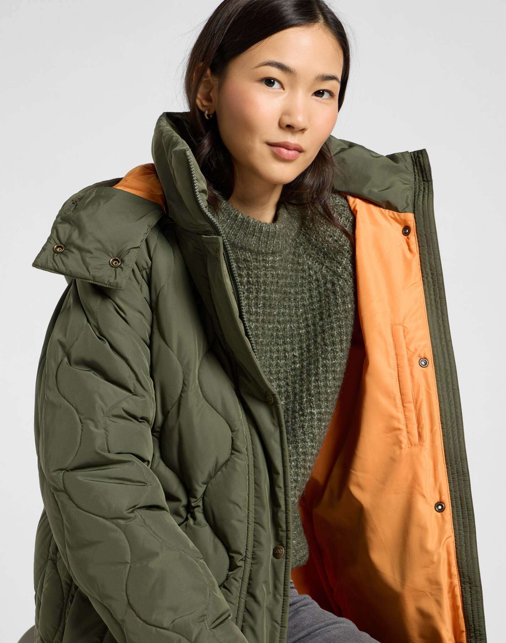Long Puffer in Oak Moss Vestes Lee
