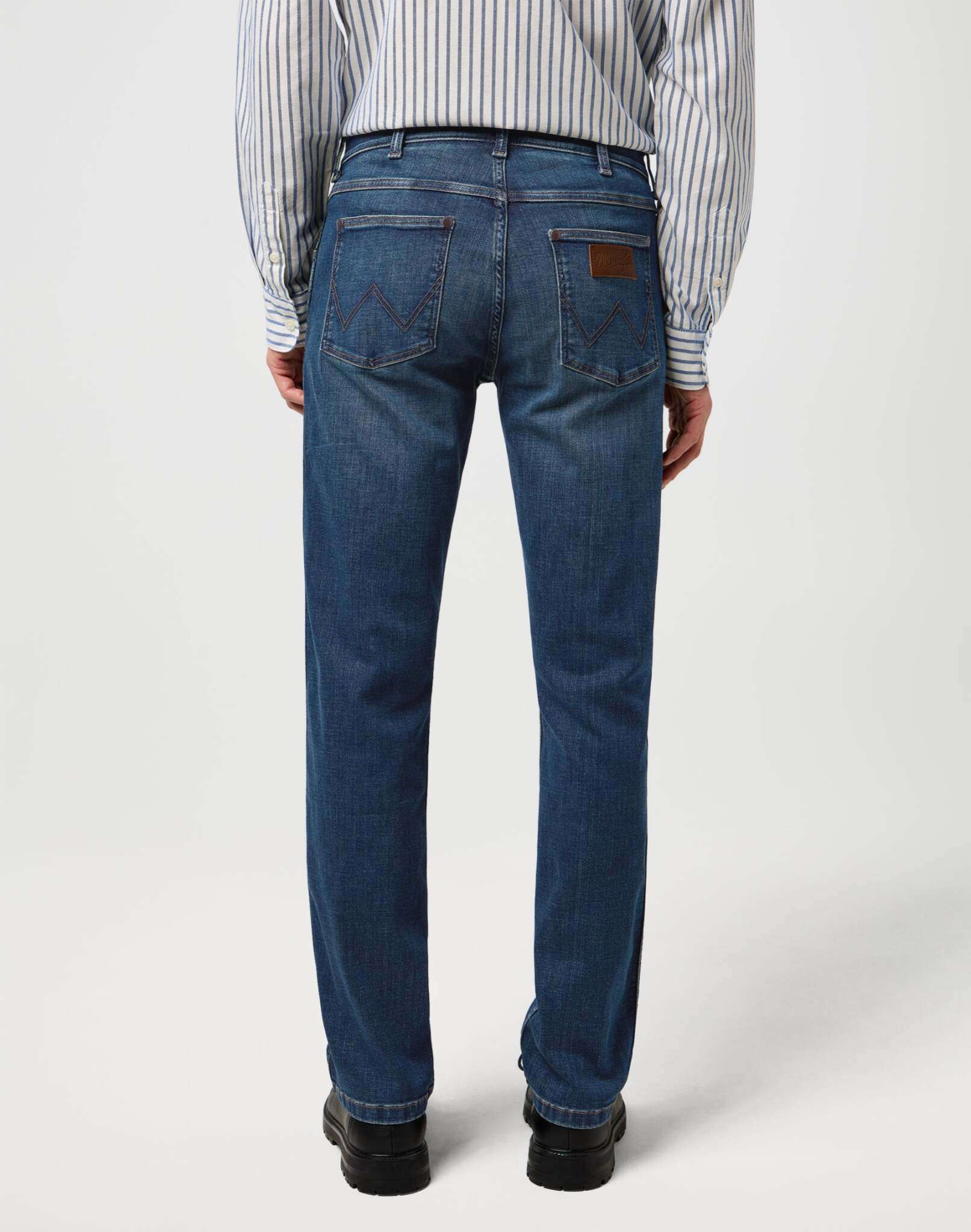 Greensboro en bleu marine Jeans Wrangler