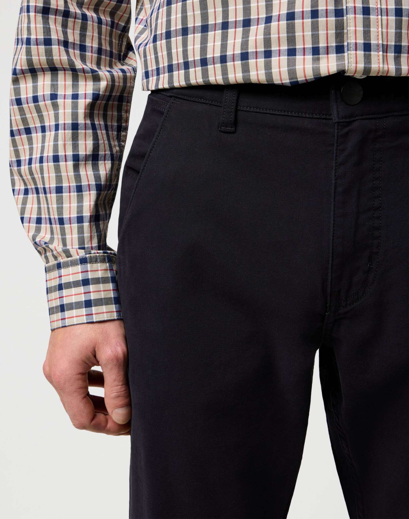 Regular Chino in Black Pantalon Wrangler