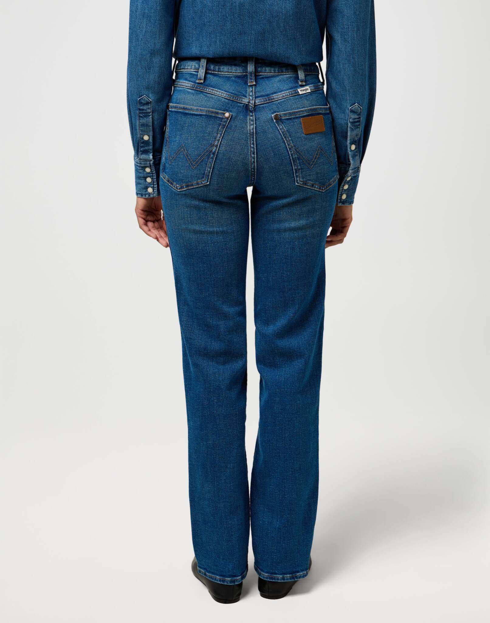 Straight in Canyon Crest Jeans Wrangler