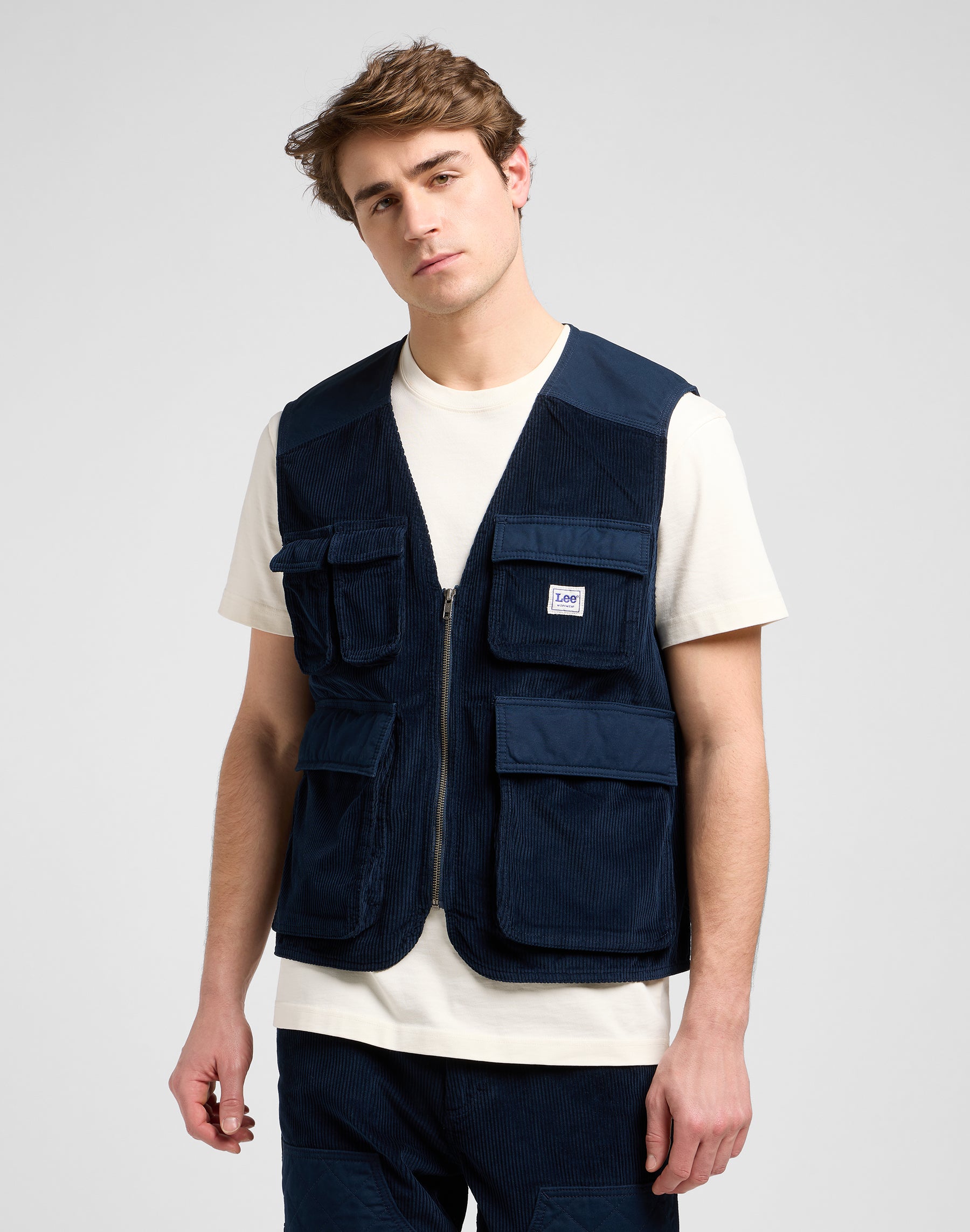 Mixed Media Ww Vest in Rivet Navy Vestes Lee