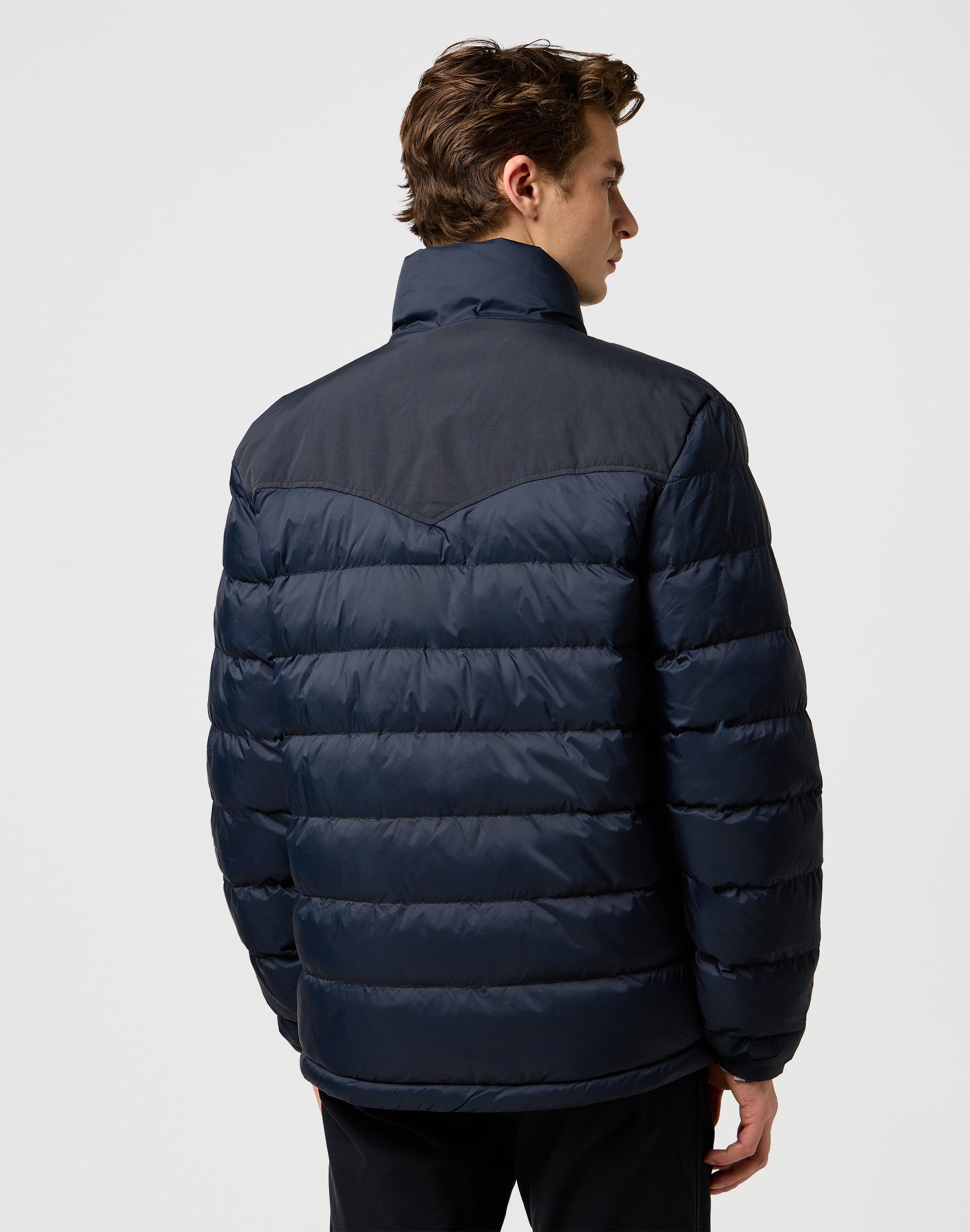 Packable Puffer in Black Vestes Wrangler
