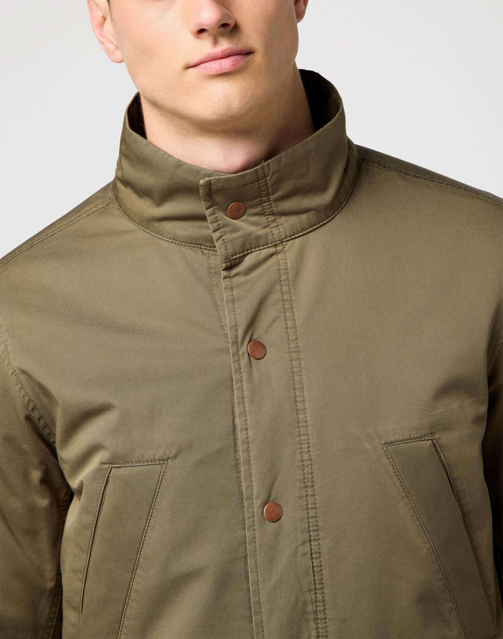 Field Jacket in Ivy Green Vestes Wrangler