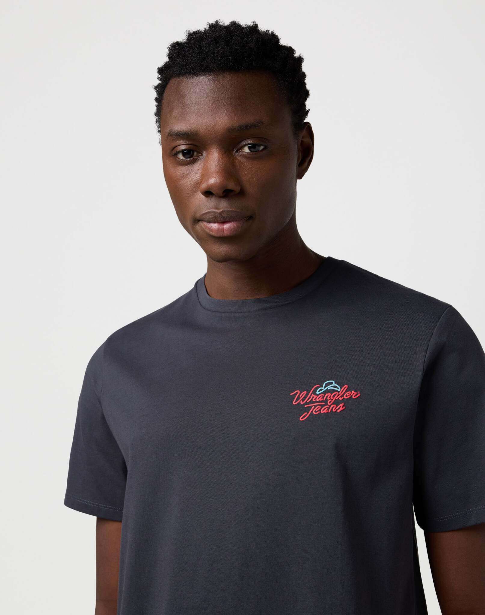 Graphic Tee in Faded Black T-shirts Wrangler