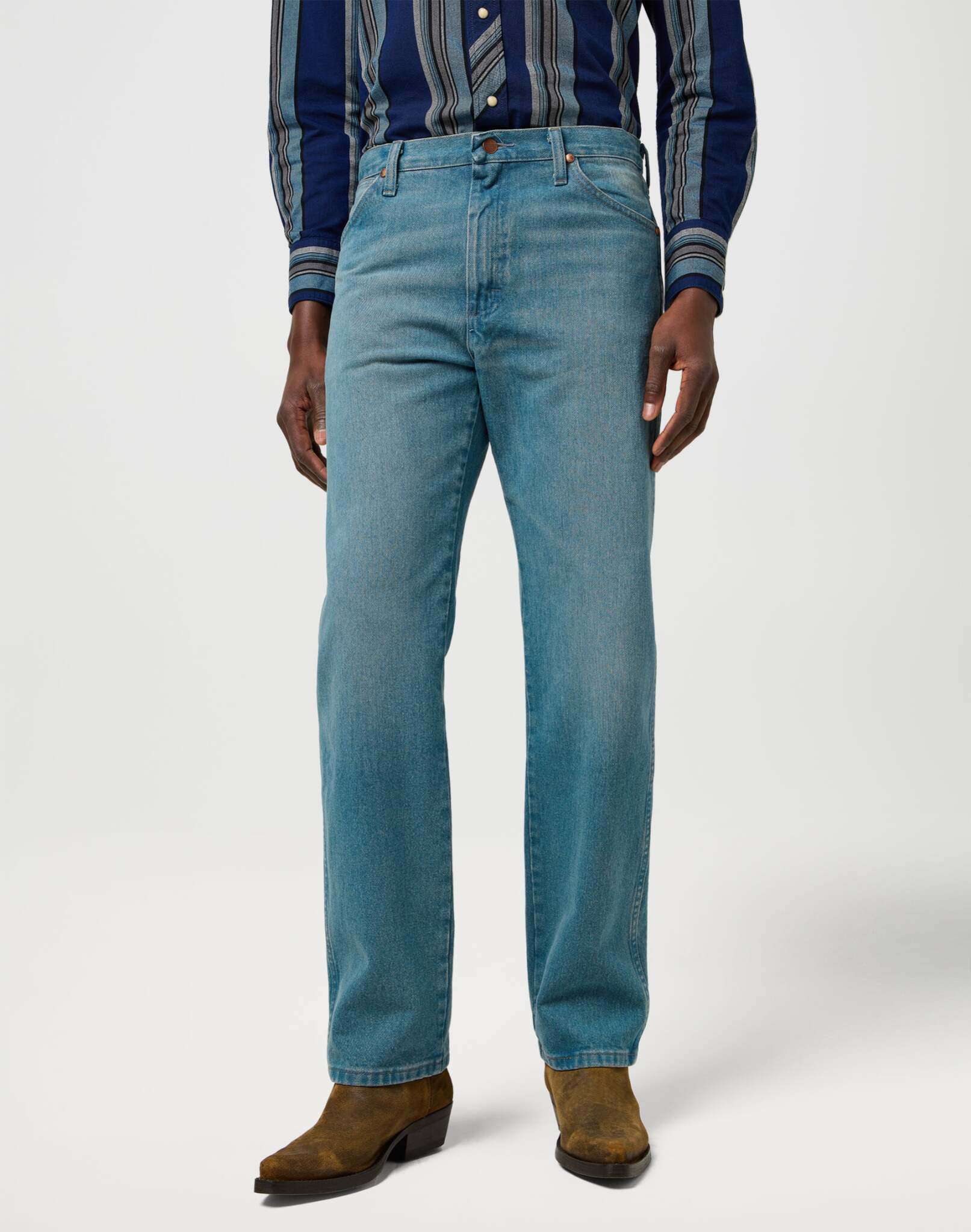 13Mwz en jeans Wrangler Iron Forge