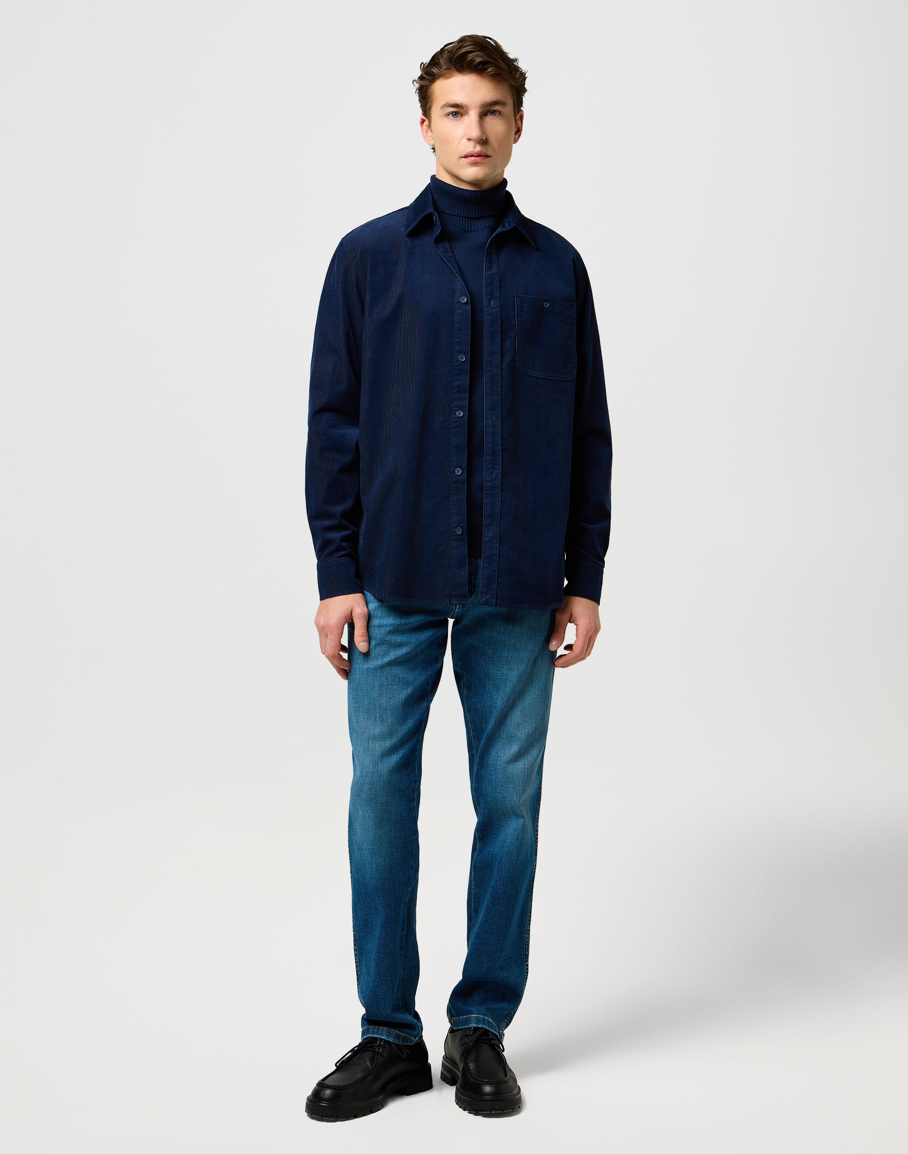 1 pt Chemise Corduroy in Navy Chemises Wrangler