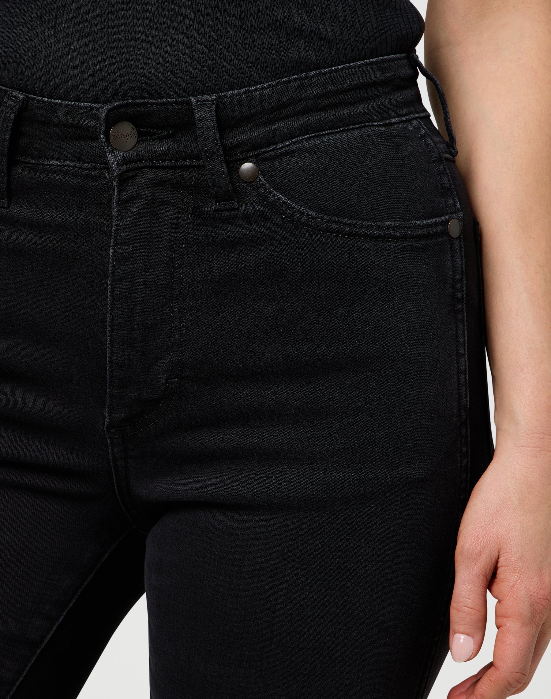 Straight in Nebula Black Jeans Wrangler