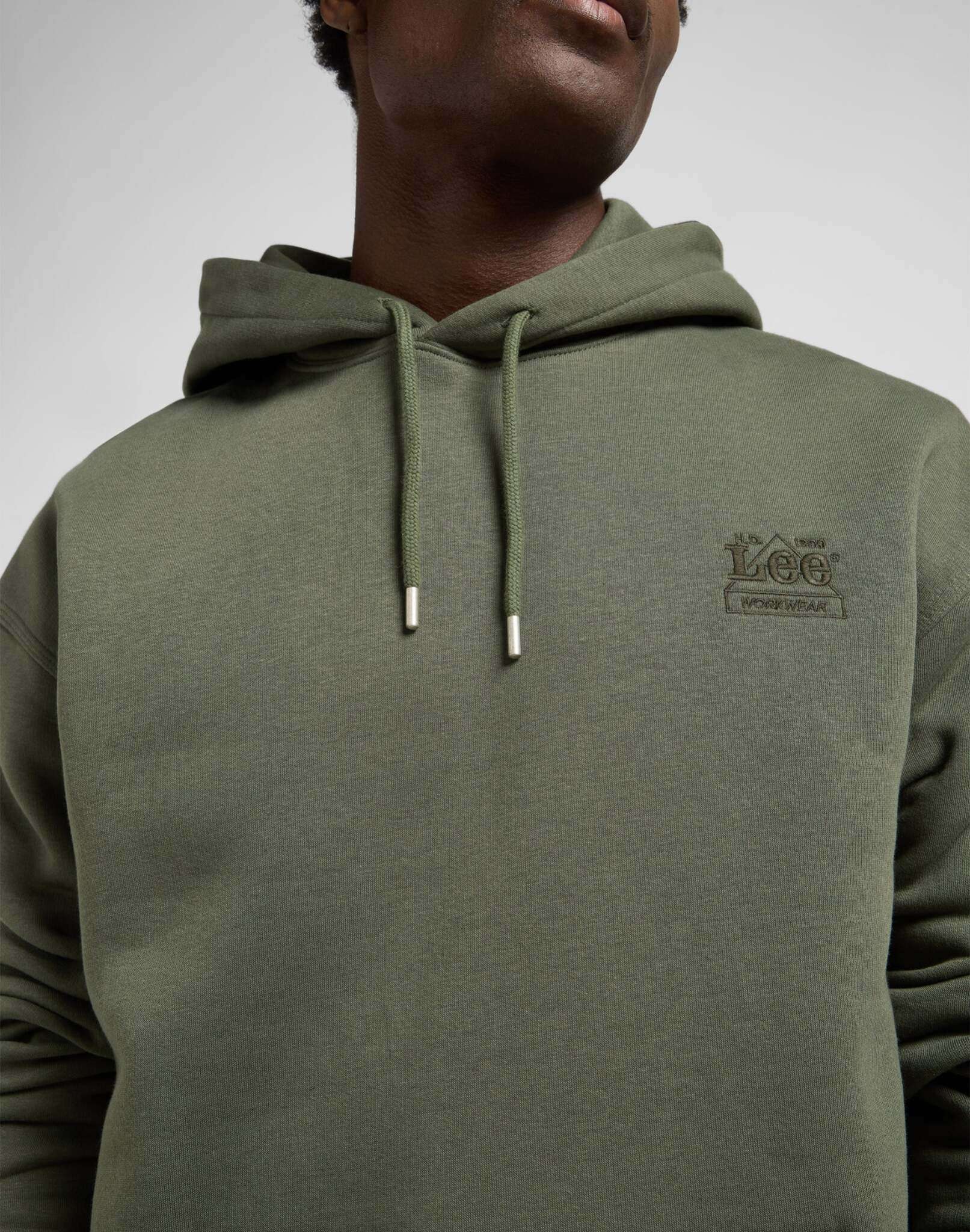 Ww Essential Hoodie in Oak Moss Sweat à capuche Lee