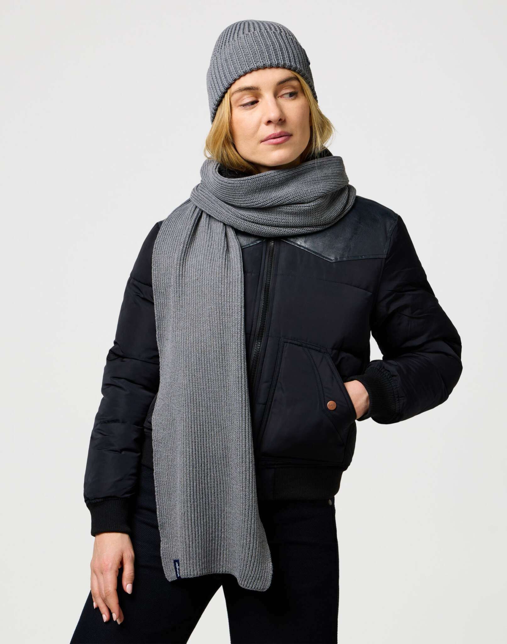 Scarf Beanie Set in Mid Grey Mel Écharpes Wrangler