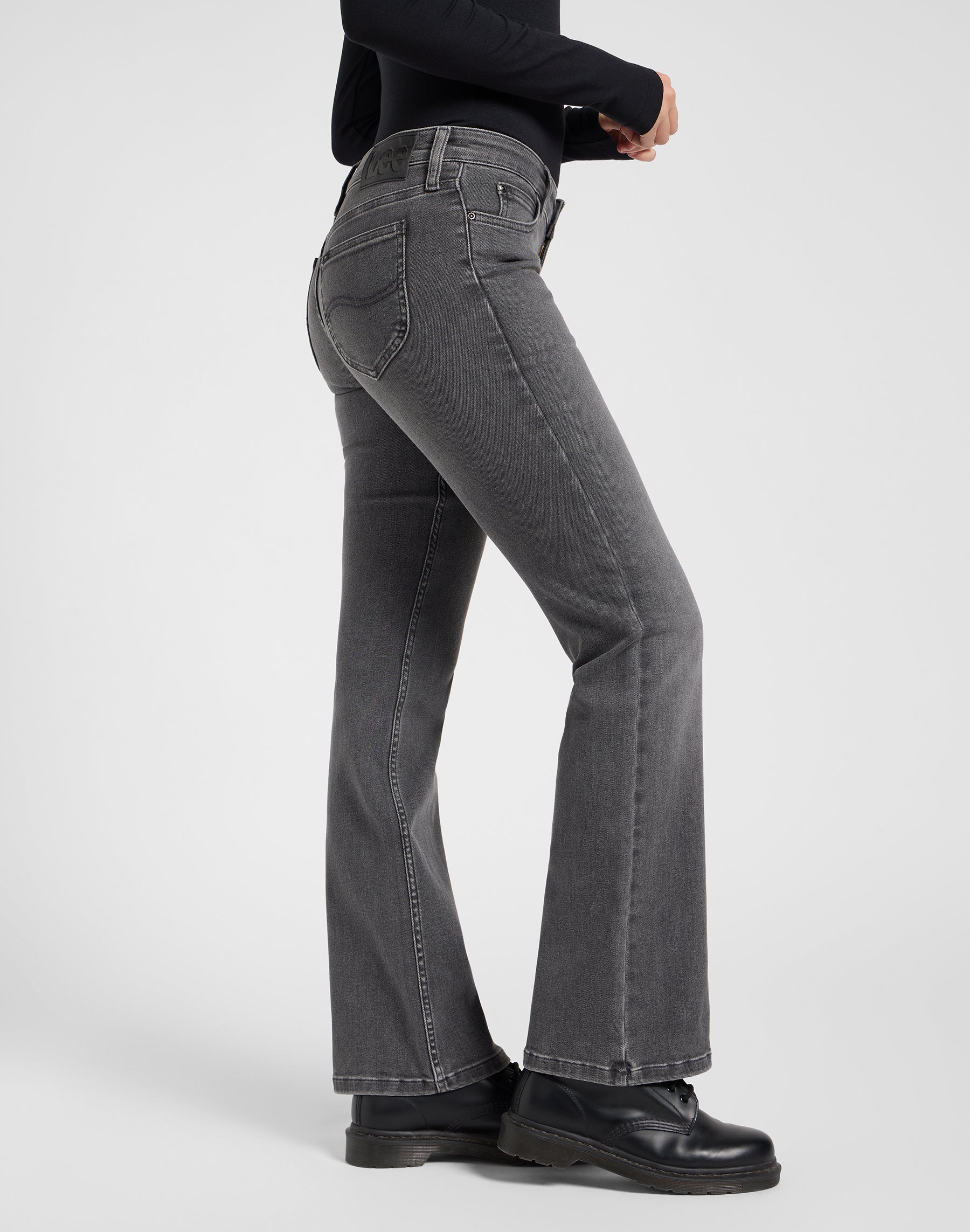 Jessica in Shark Grey Jeans Lee