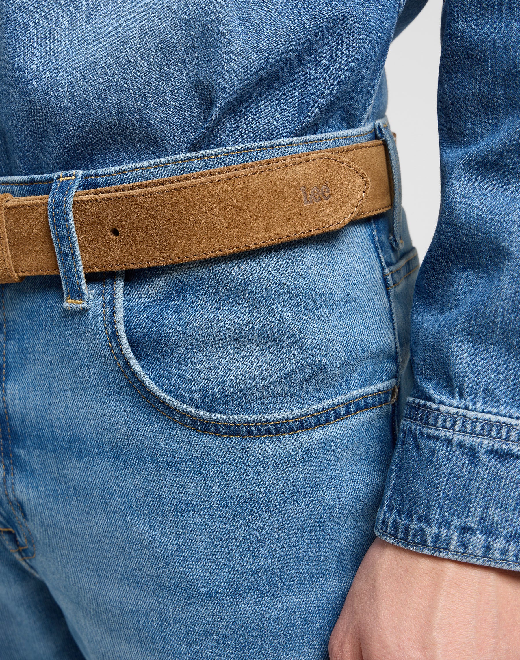 Suede Belt in Khaki Ceinture Lee