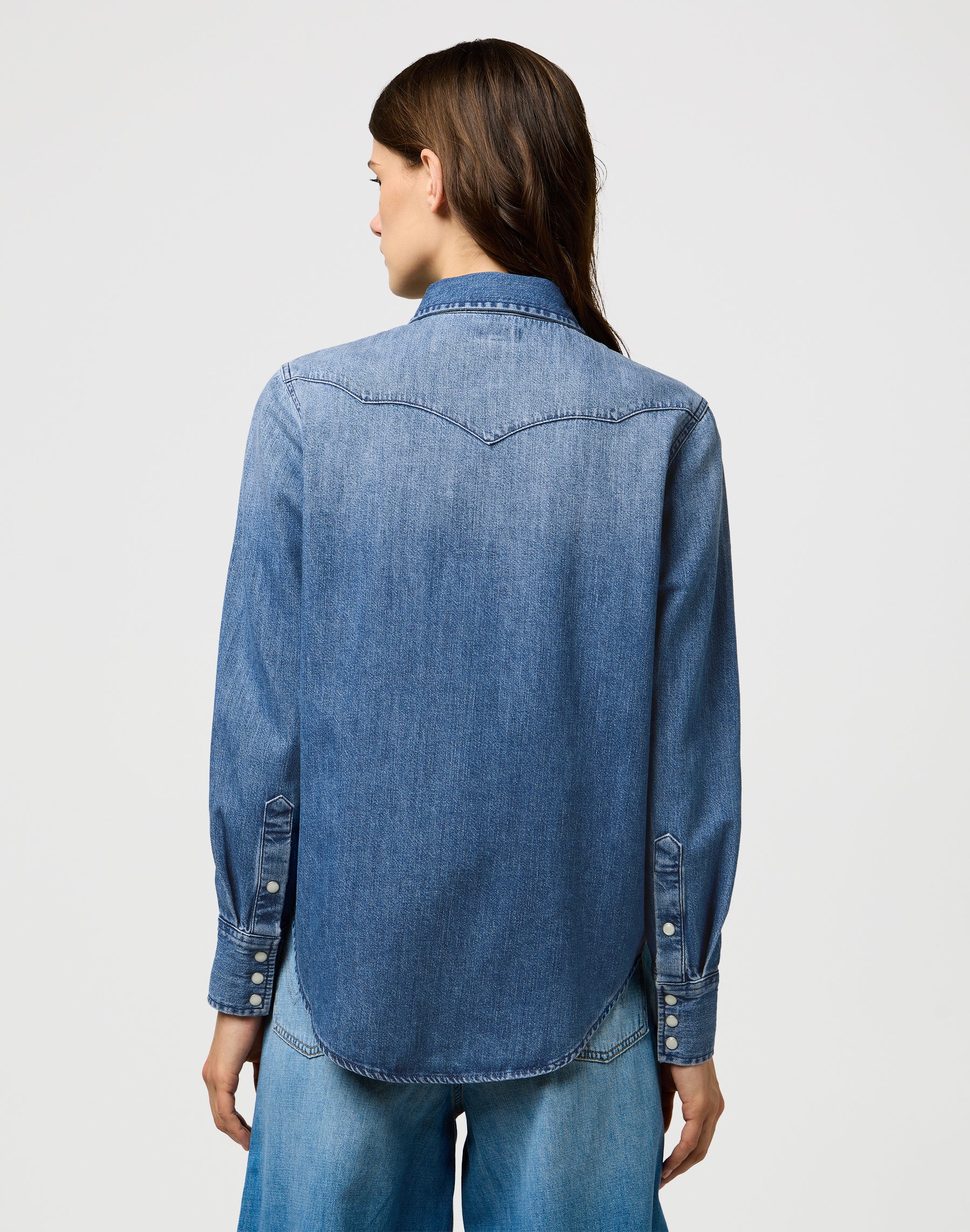 Heritage Shirt in Light Hand Chemises Wrangler