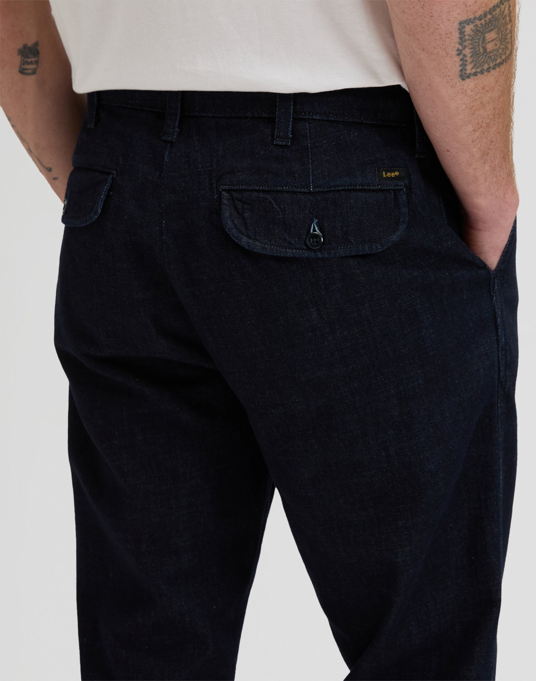 Pantalon chino plissé délavé