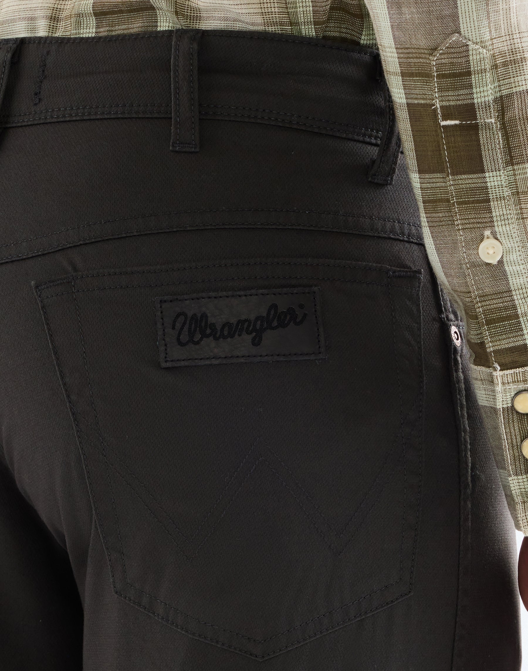 Texas in Faded Black Pantalon Wrangler