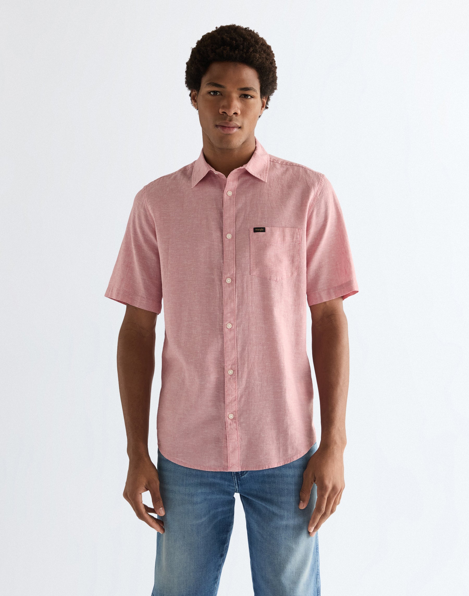 Chemise à manches courtes et 1 poche, couleur rose poudré Chemises Wrangler