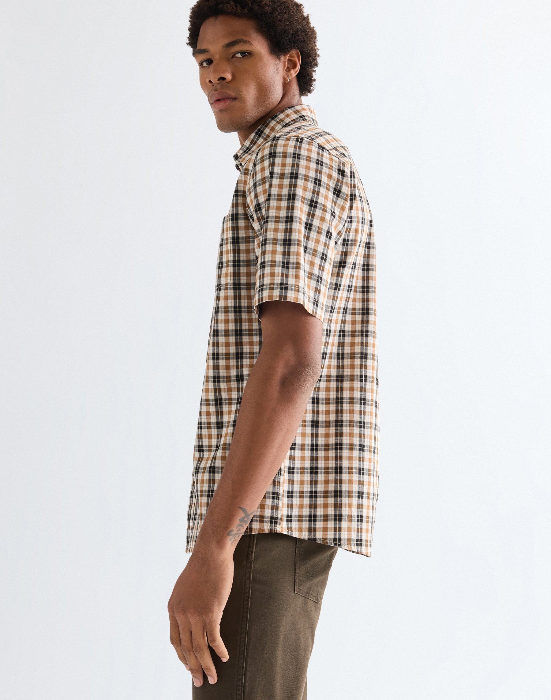 Chemise à manches courtes et 1 poche, couleur Golden Wheat Chemises Wrangler