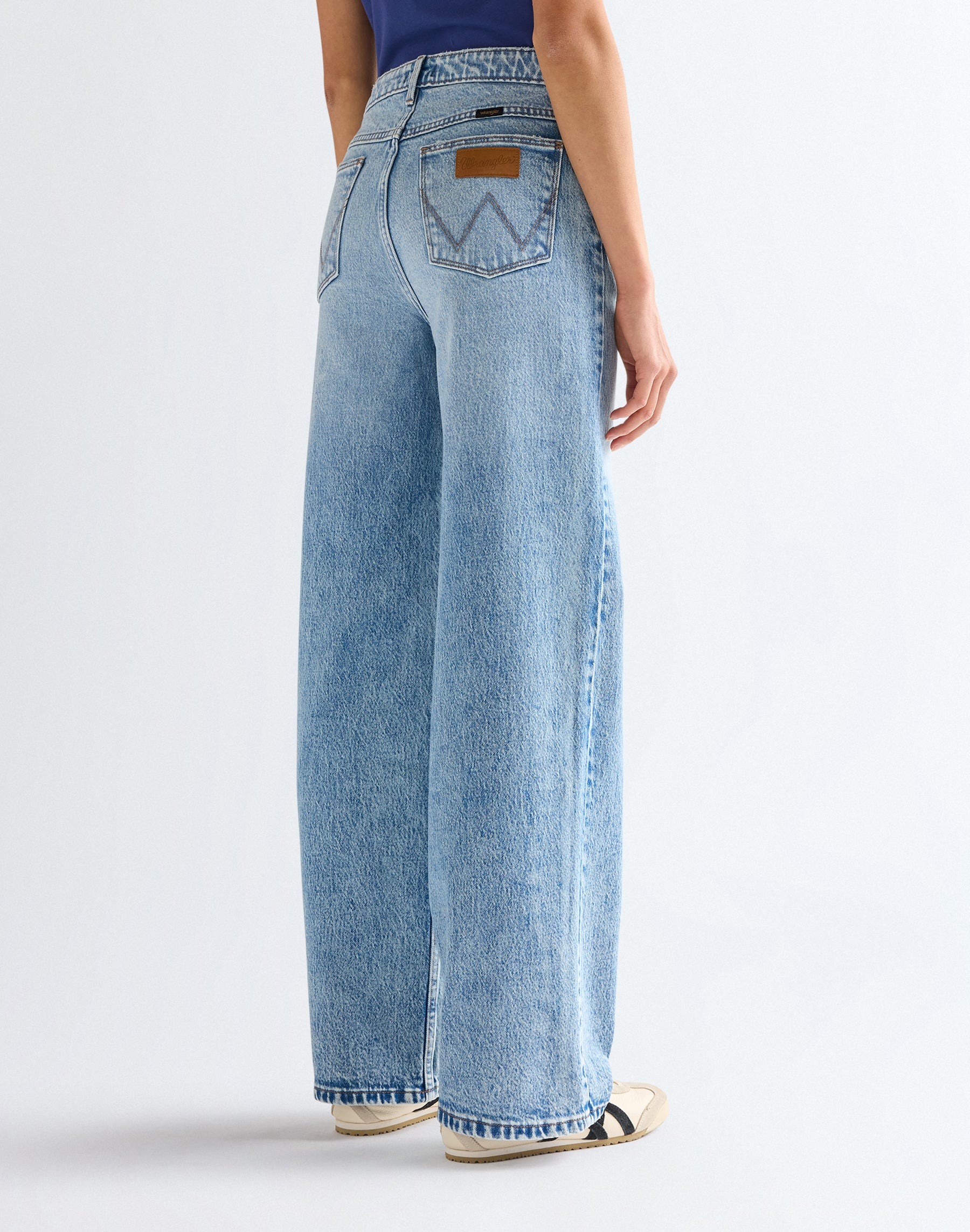 Loose Straight dans Blissful