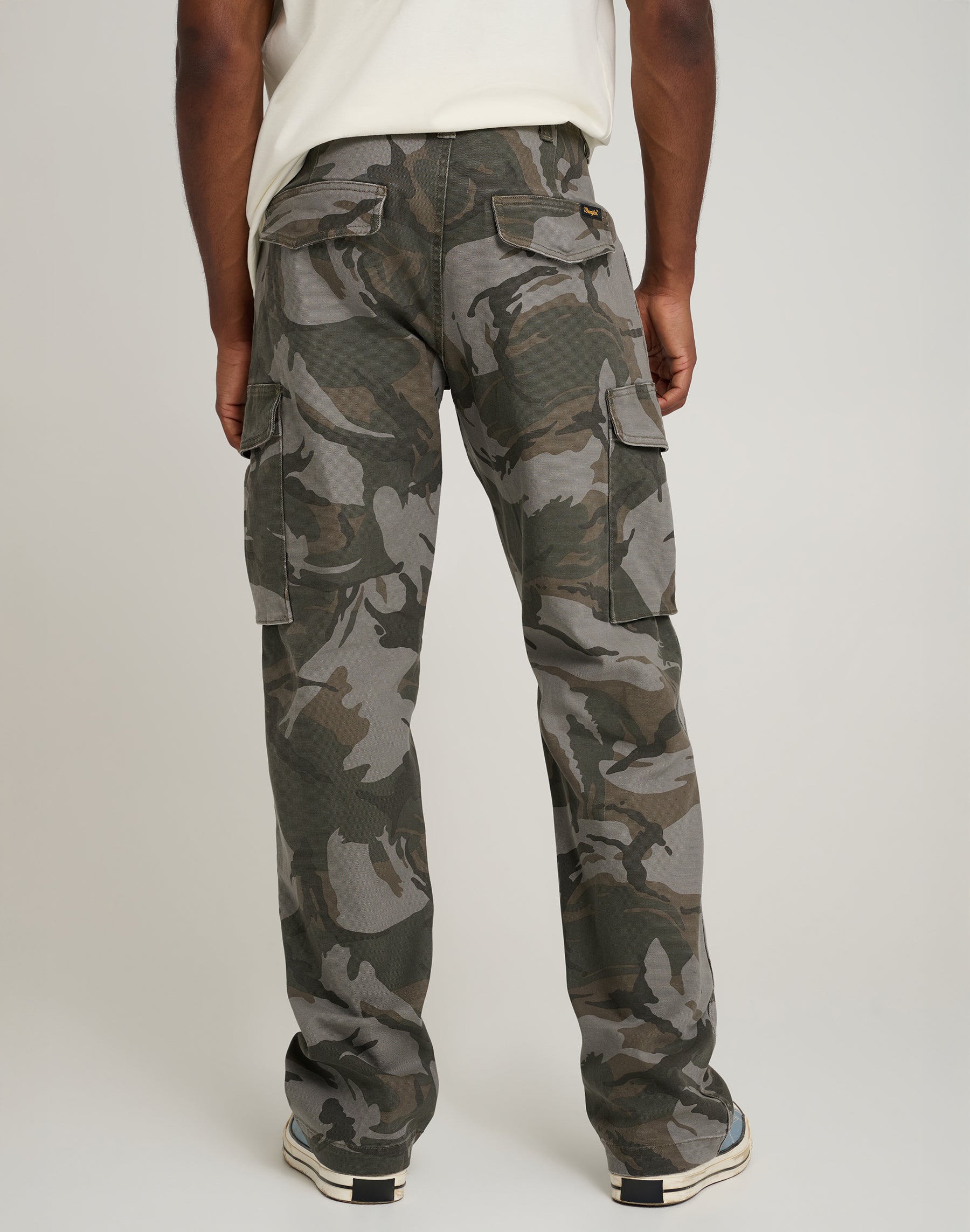 Mike Lucas Pant in Camo Pantalon Wrangler