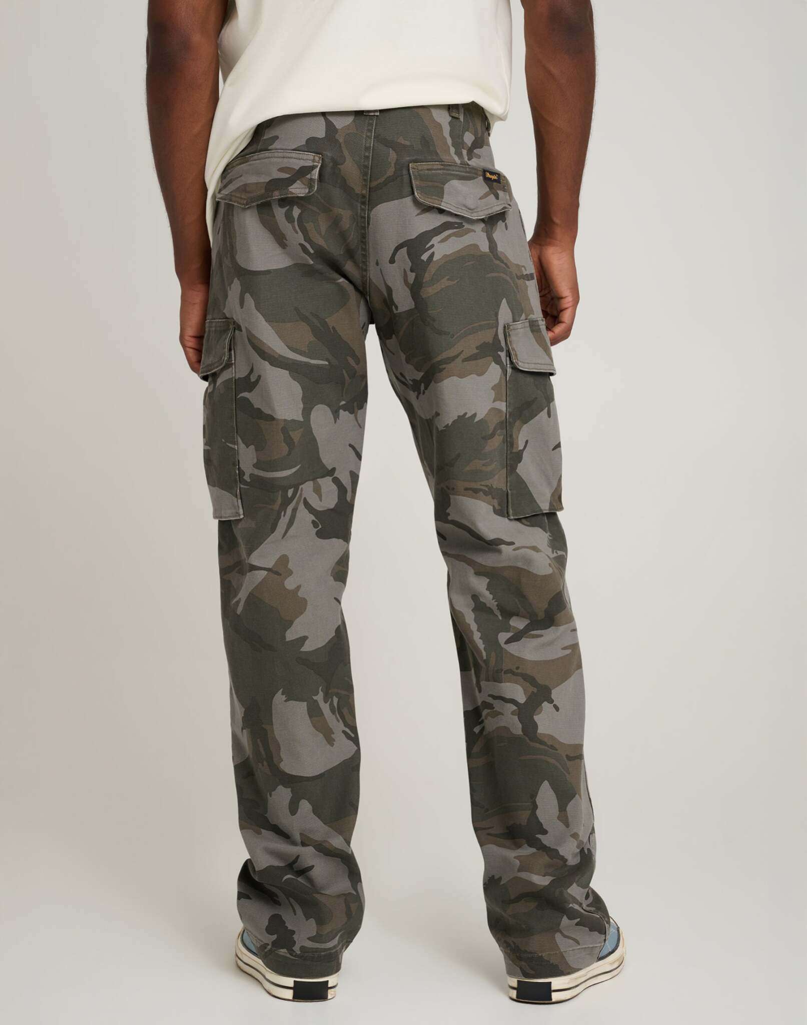Mike Lucas Pant in Camo Pantalon Wrangler