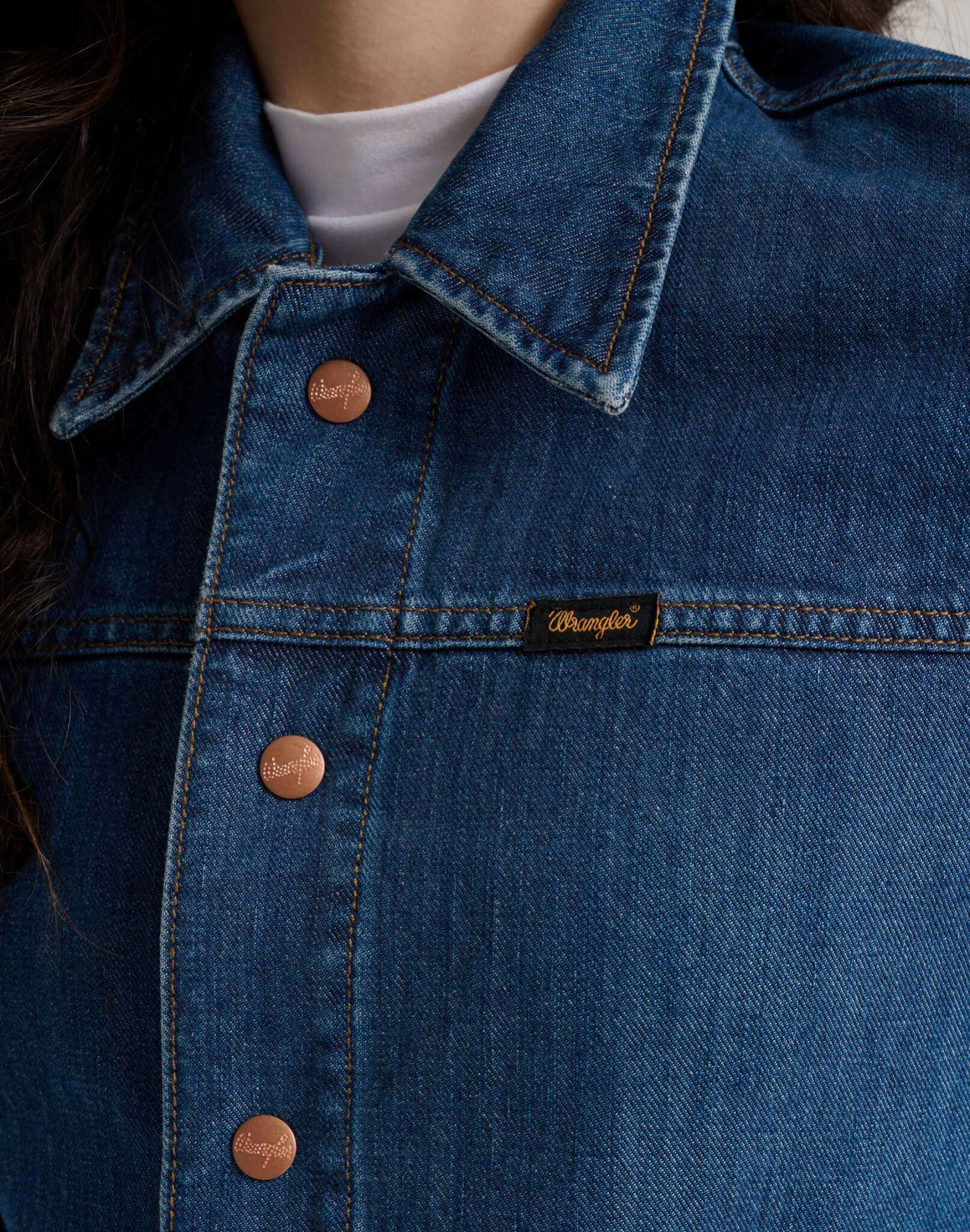 Nancy Jacket in Bleu classique Vestes Wrangler