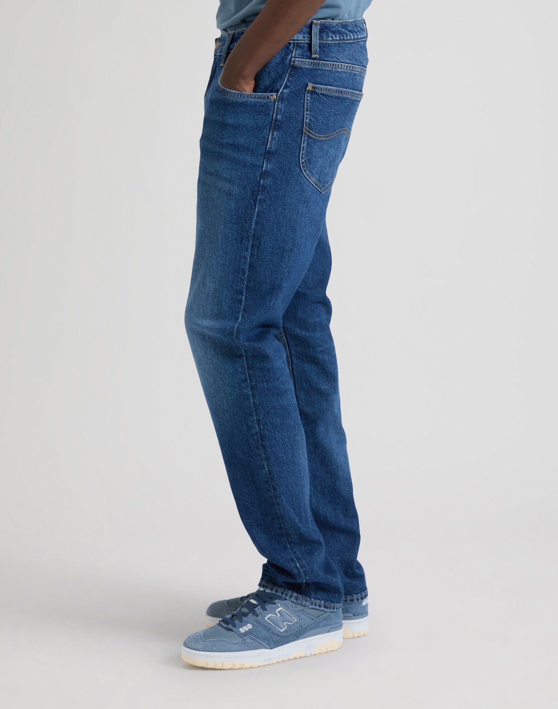 Haden en bleu marine Cast