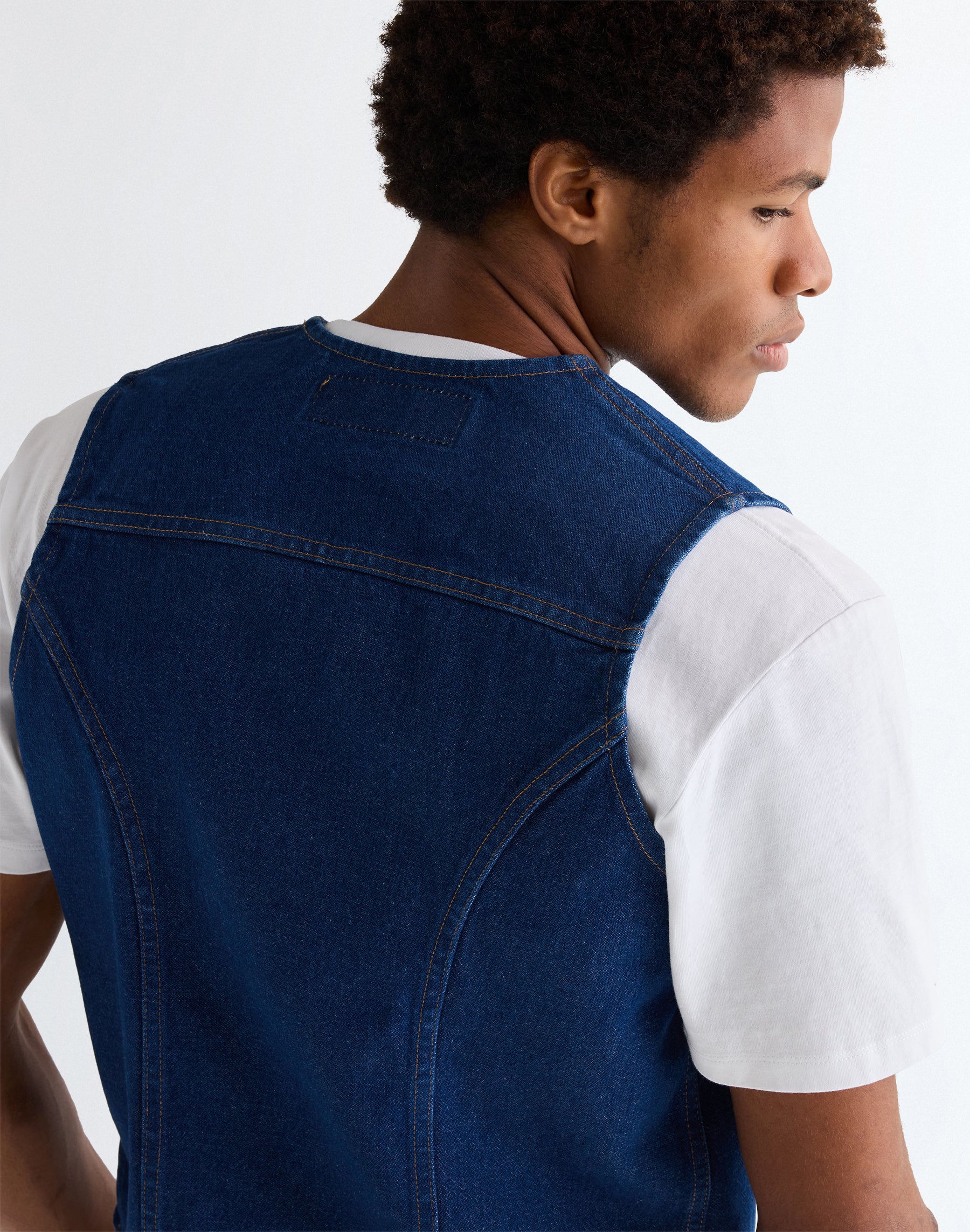 Gilet Cowboy Cut en indigo prélavé Vestes Wrangler