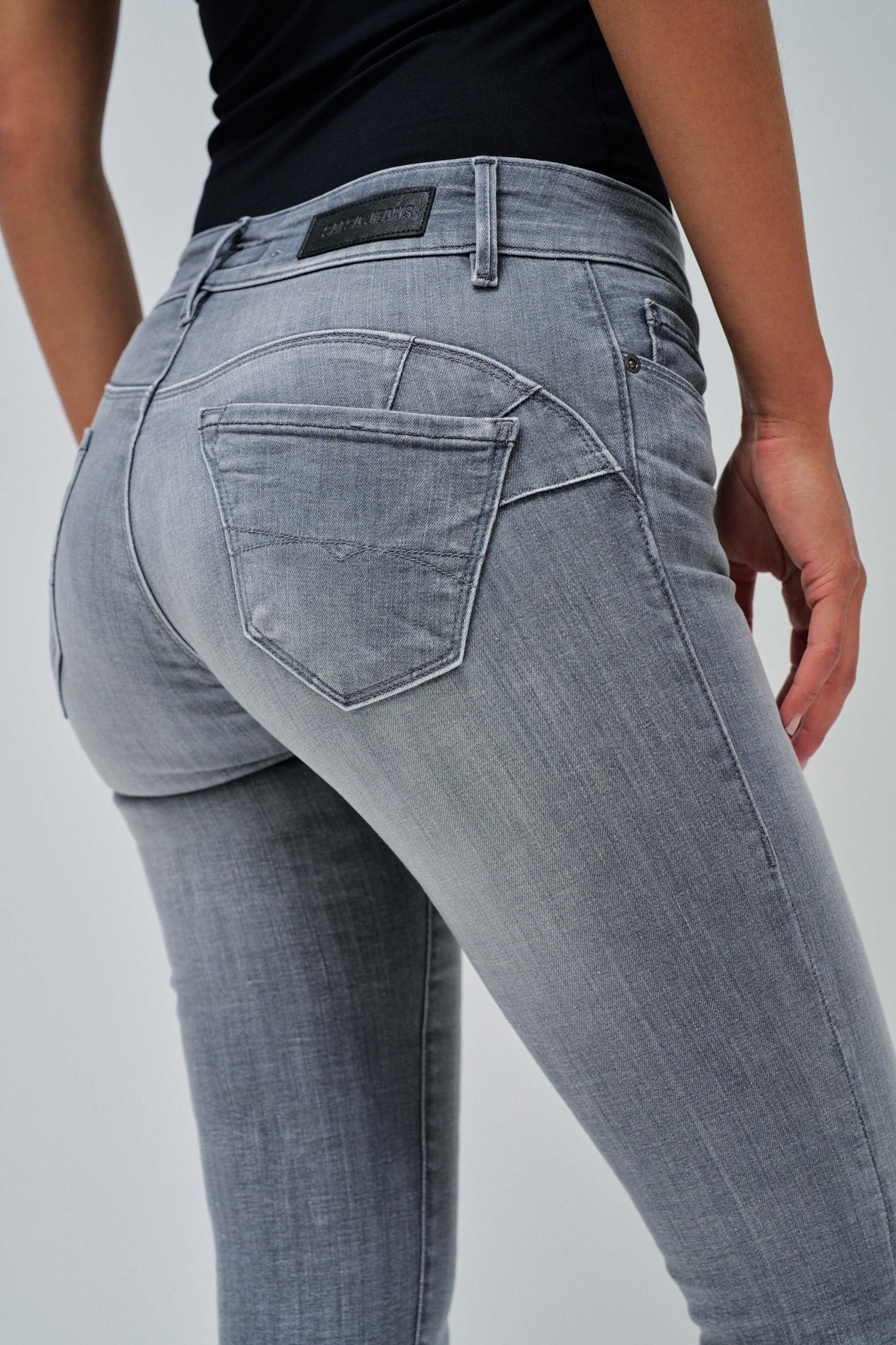 Jeans Wonder Skinny Push-Up en gris foncé Salsa Jeans