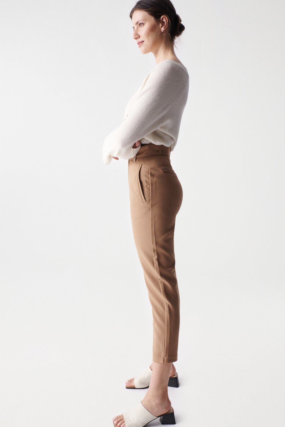 Chino Cropped Slim High Waist en Light Beige Pantalon Salsa Jeans   