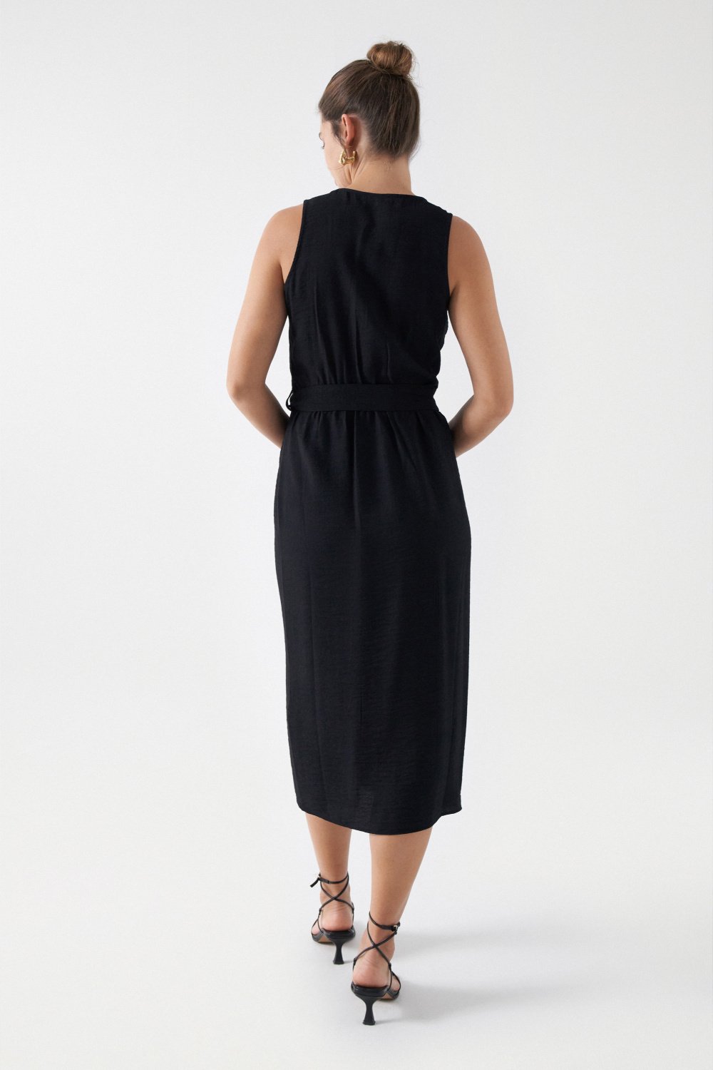 Wrap Midi Dress in Black Robes Salsa Jeans   